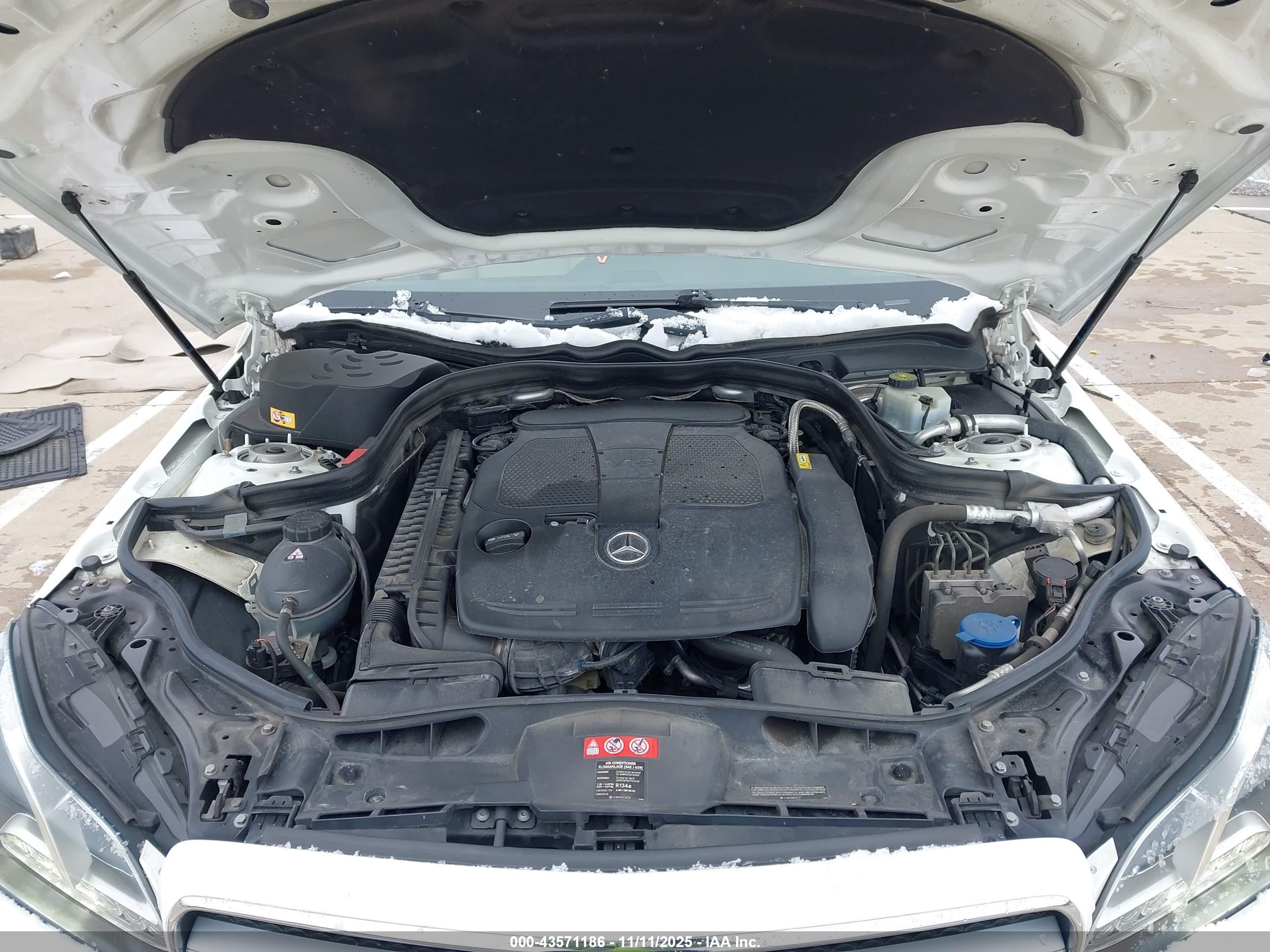 MERCEDES-BENZ E image 10