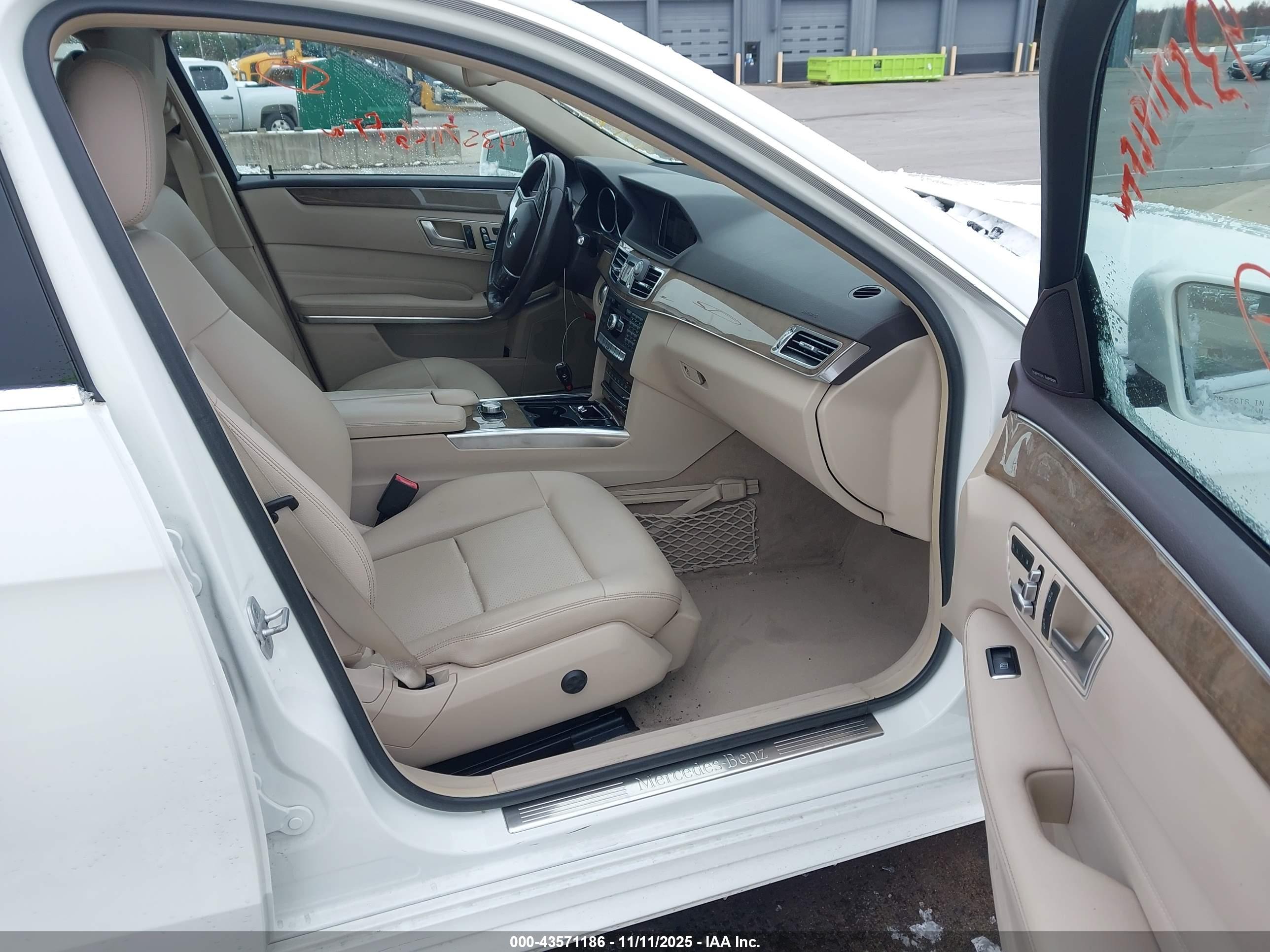 MERCEDES-BENZ E image 5