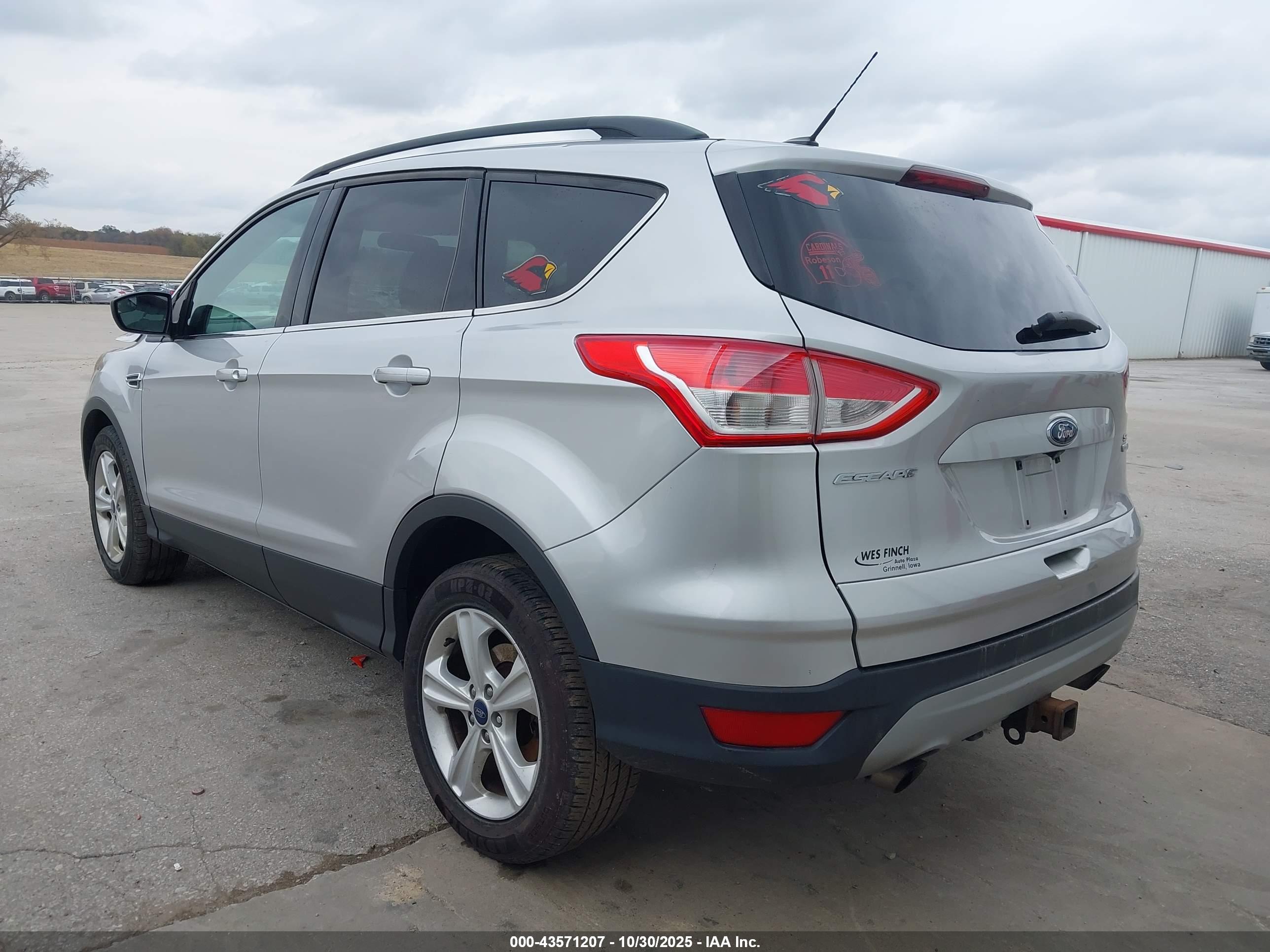 FORD ESCAPE image 3