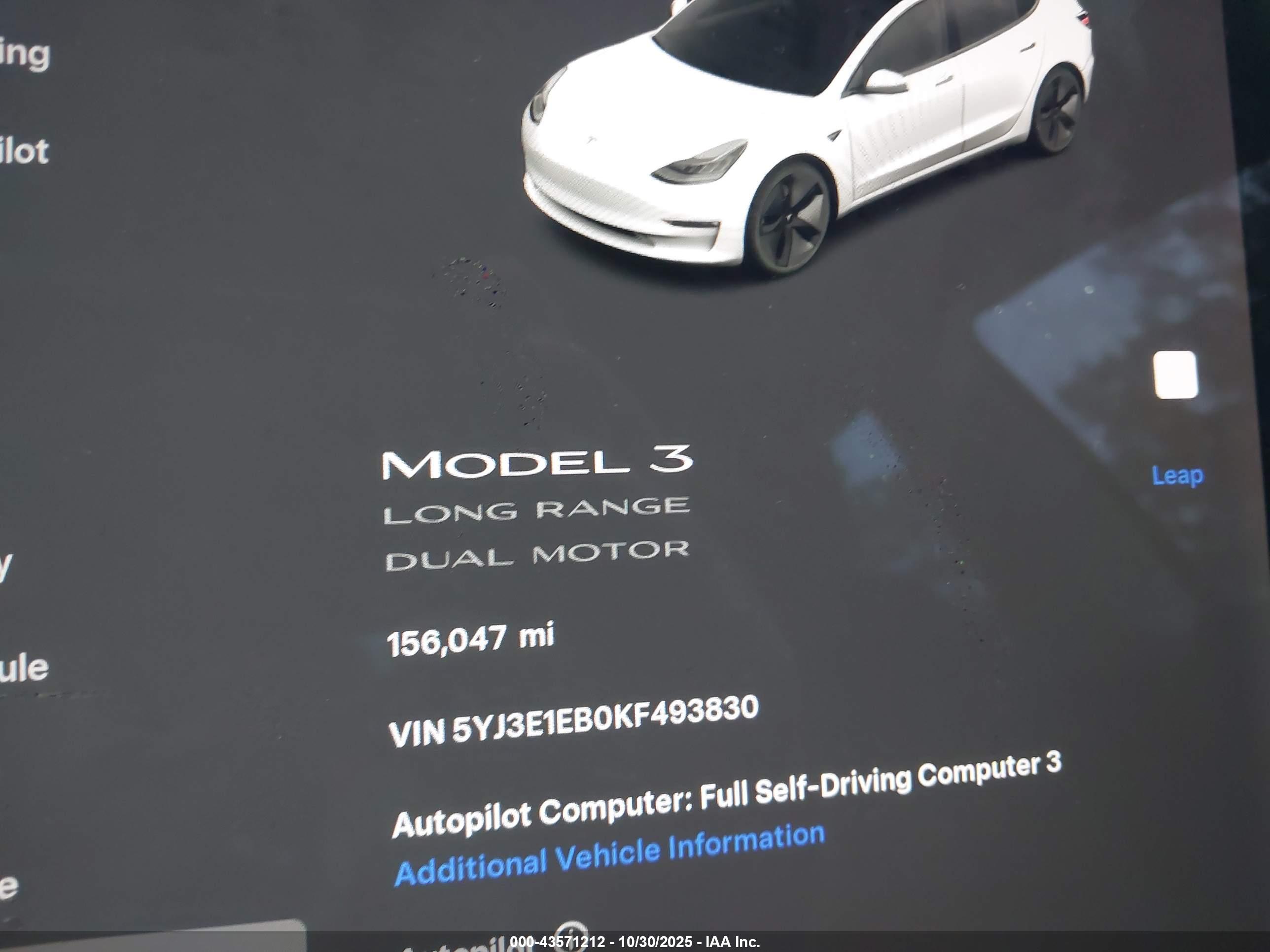 TESLA MODEL image 7