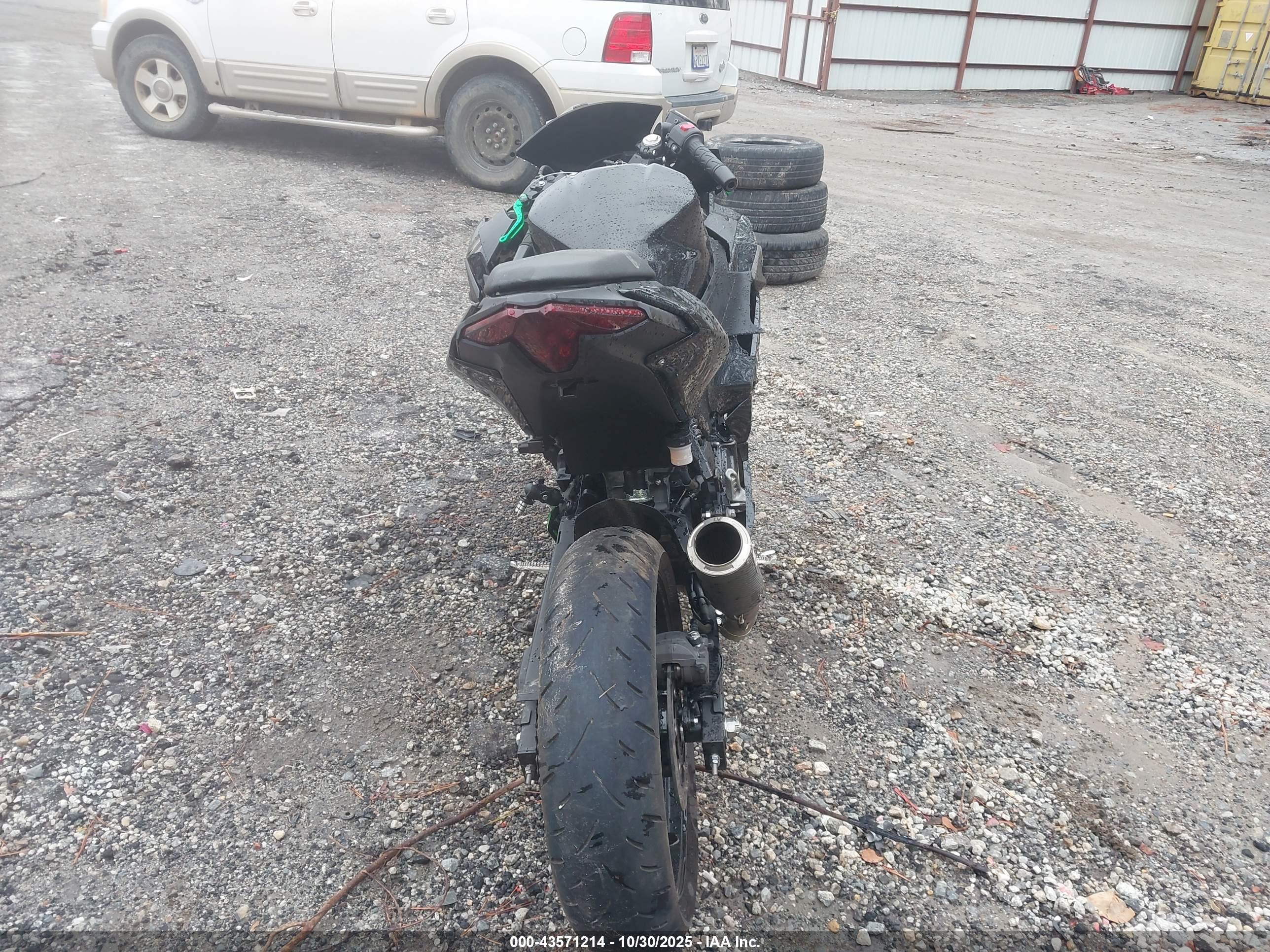 KAWASAKI EX500 image 6