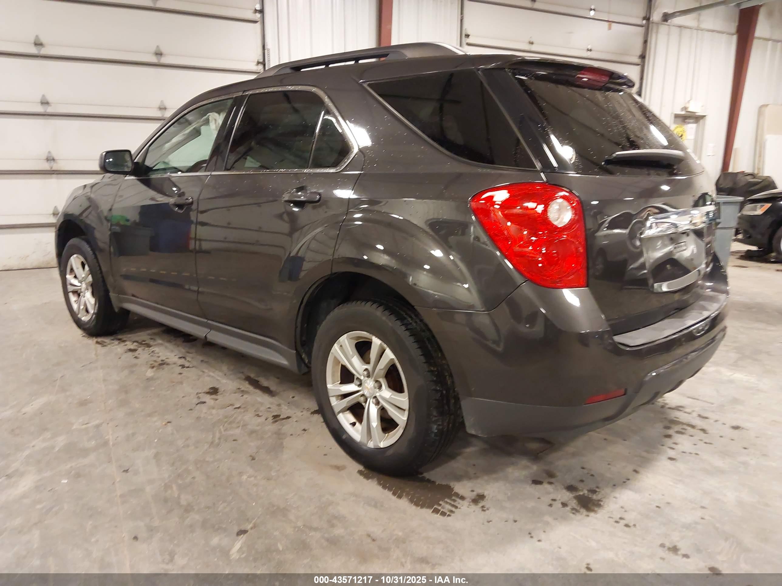 CHEVROLET EQUINOX image 3