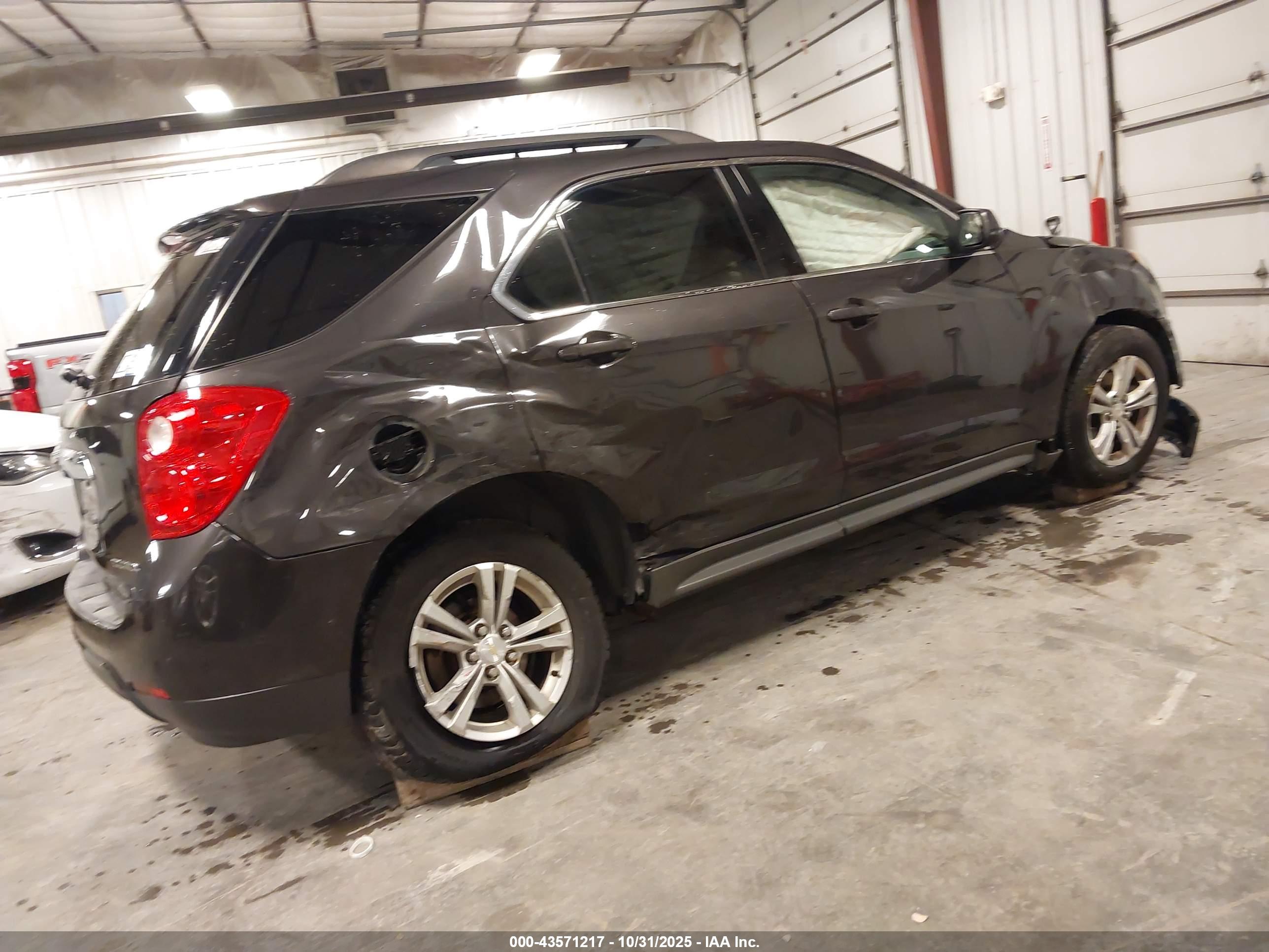 CHEVROLET EQUINOX image 4