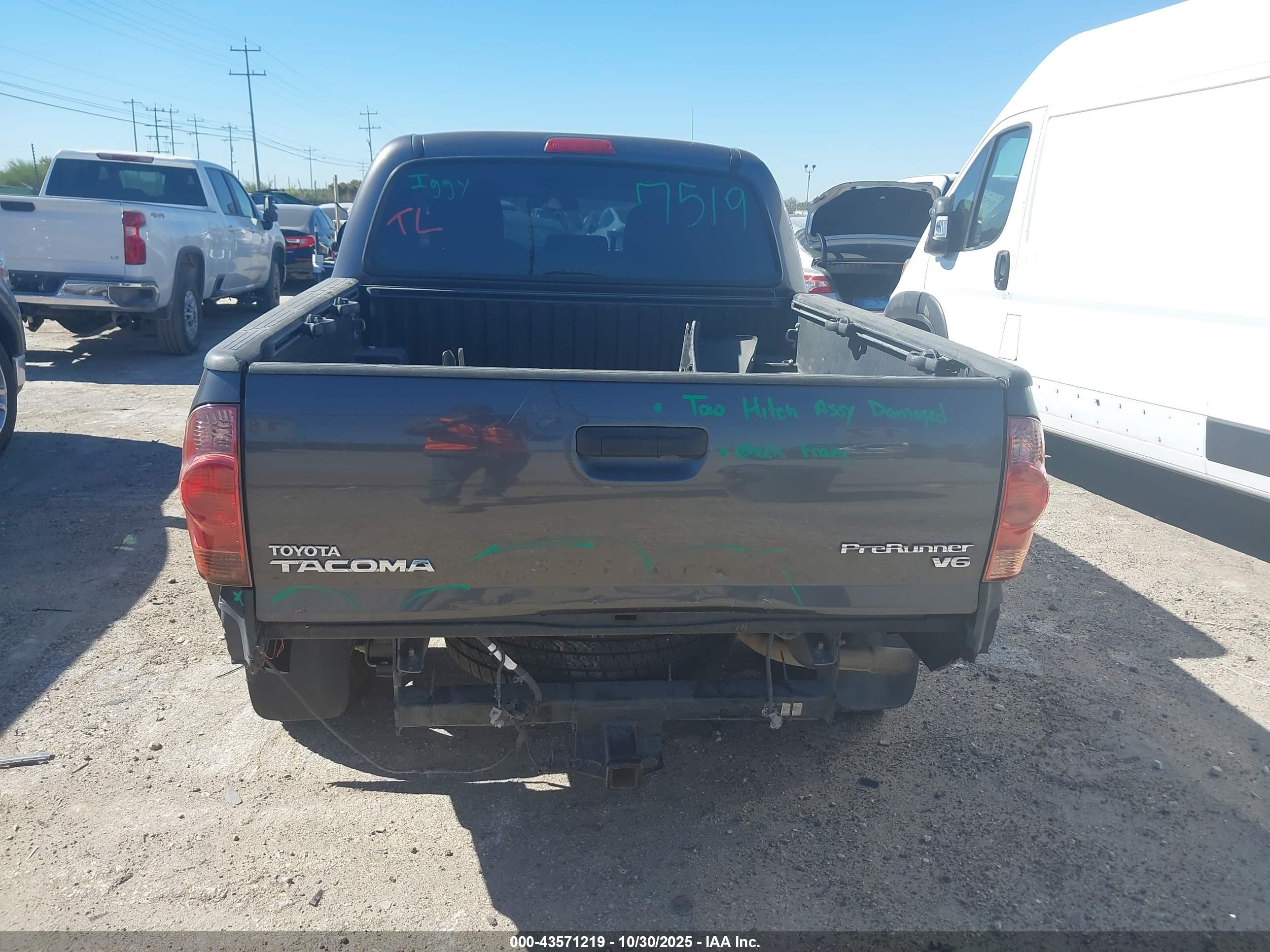 TOYOTA TACOMA image 6
