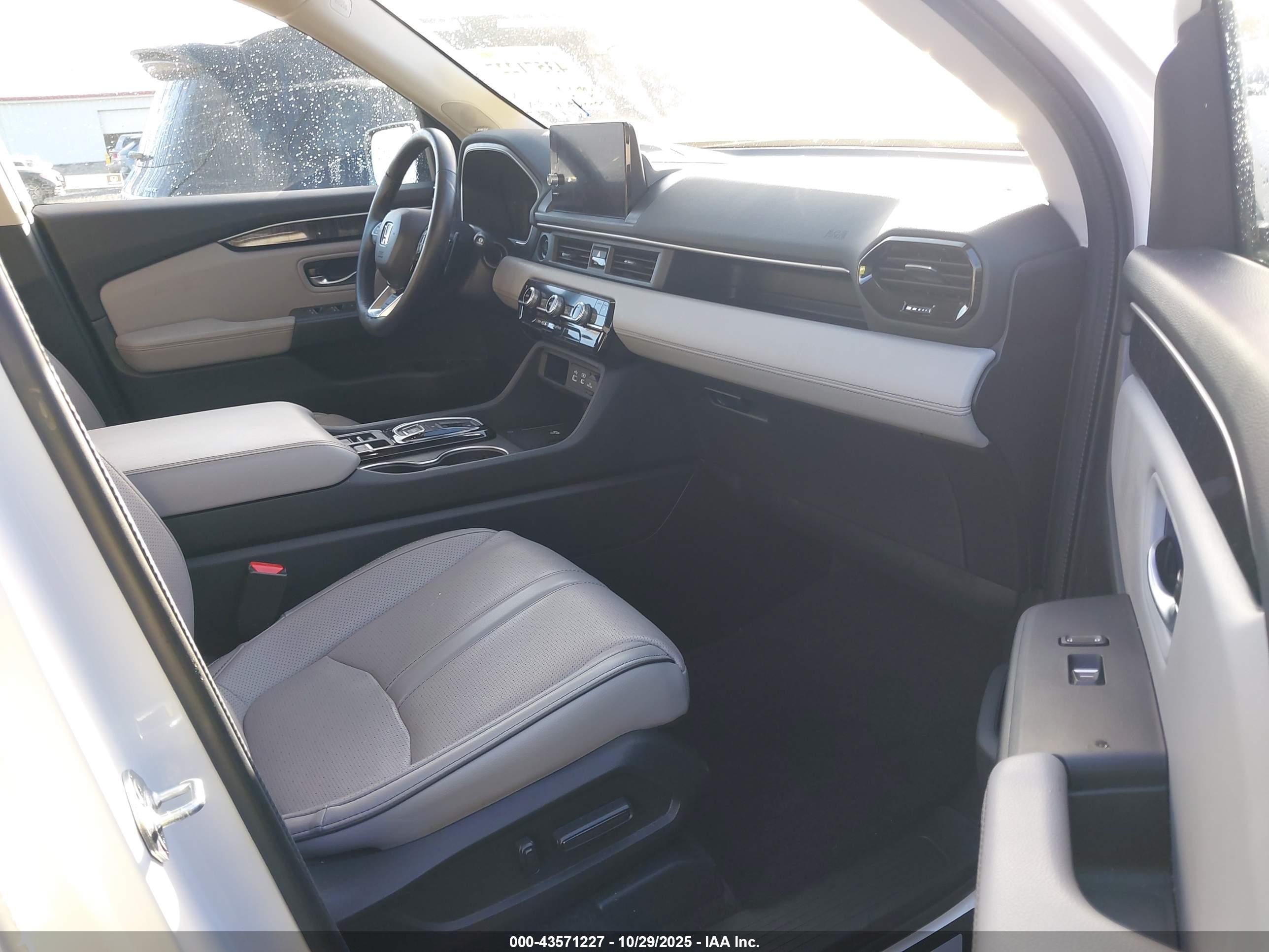 HONDA PILOT image 5