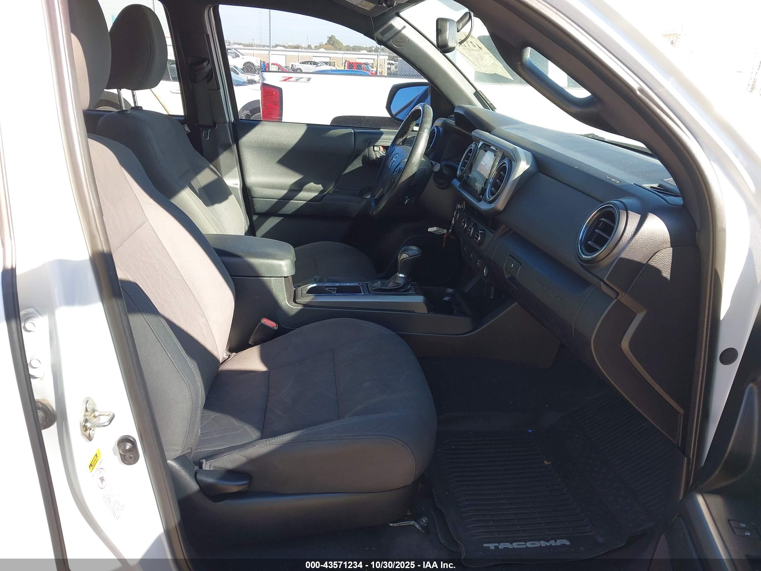 TOYOTA TACOMA image 5