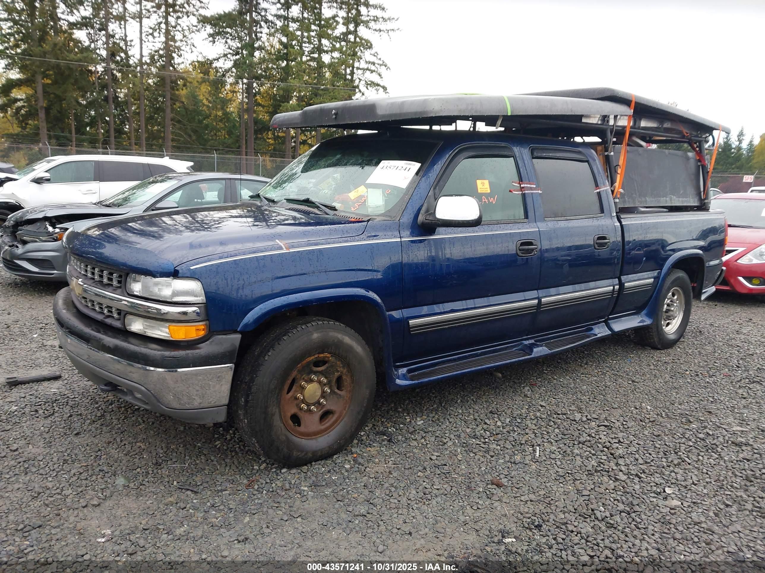 CHEVROLET SILVERADO image 2