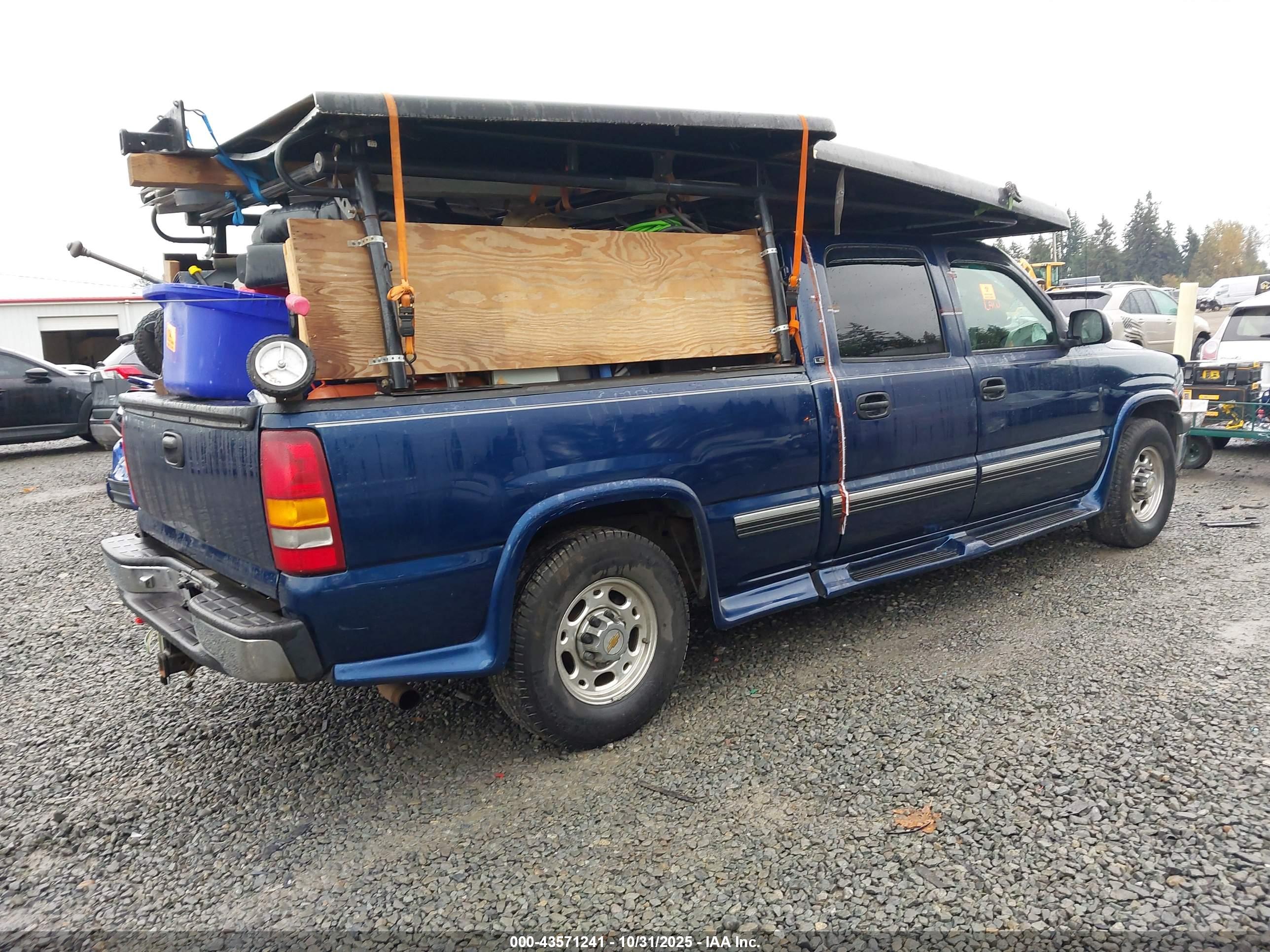 CHEVROLET SILVERADO image 4