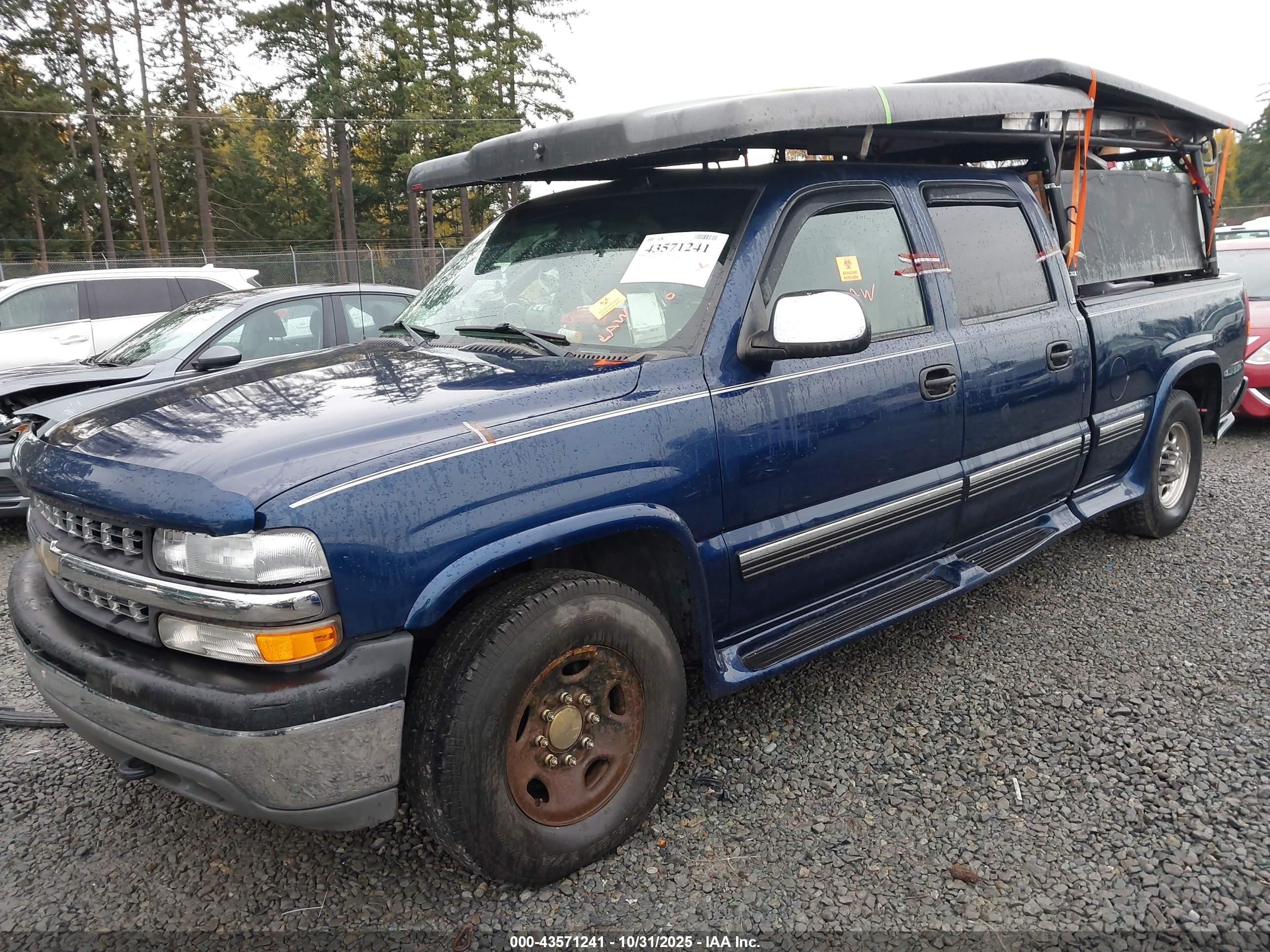 CHEVROLET SILVERADO image 6