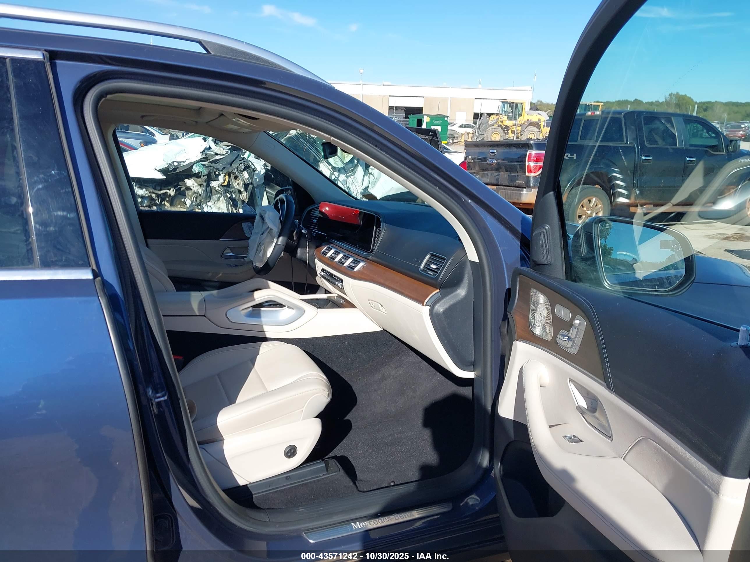 MERCEDES-BENZ GLE image 5