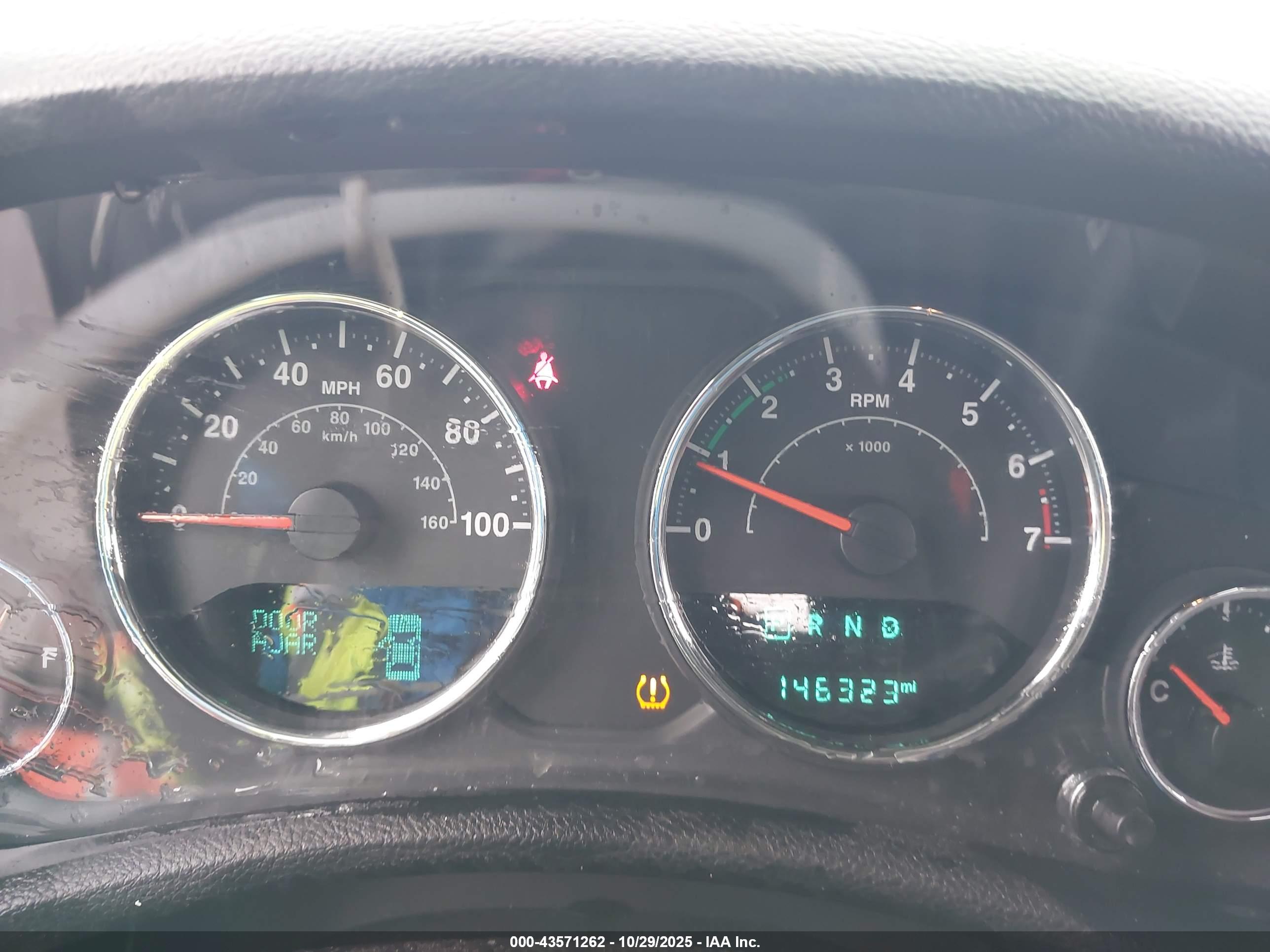 JEEP WRANGLER image 7