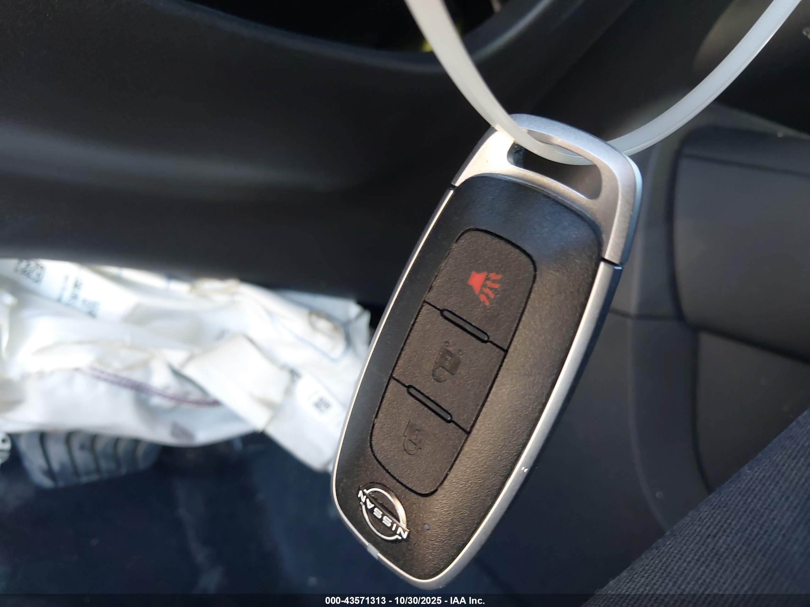 NISSAN KICKS image 11