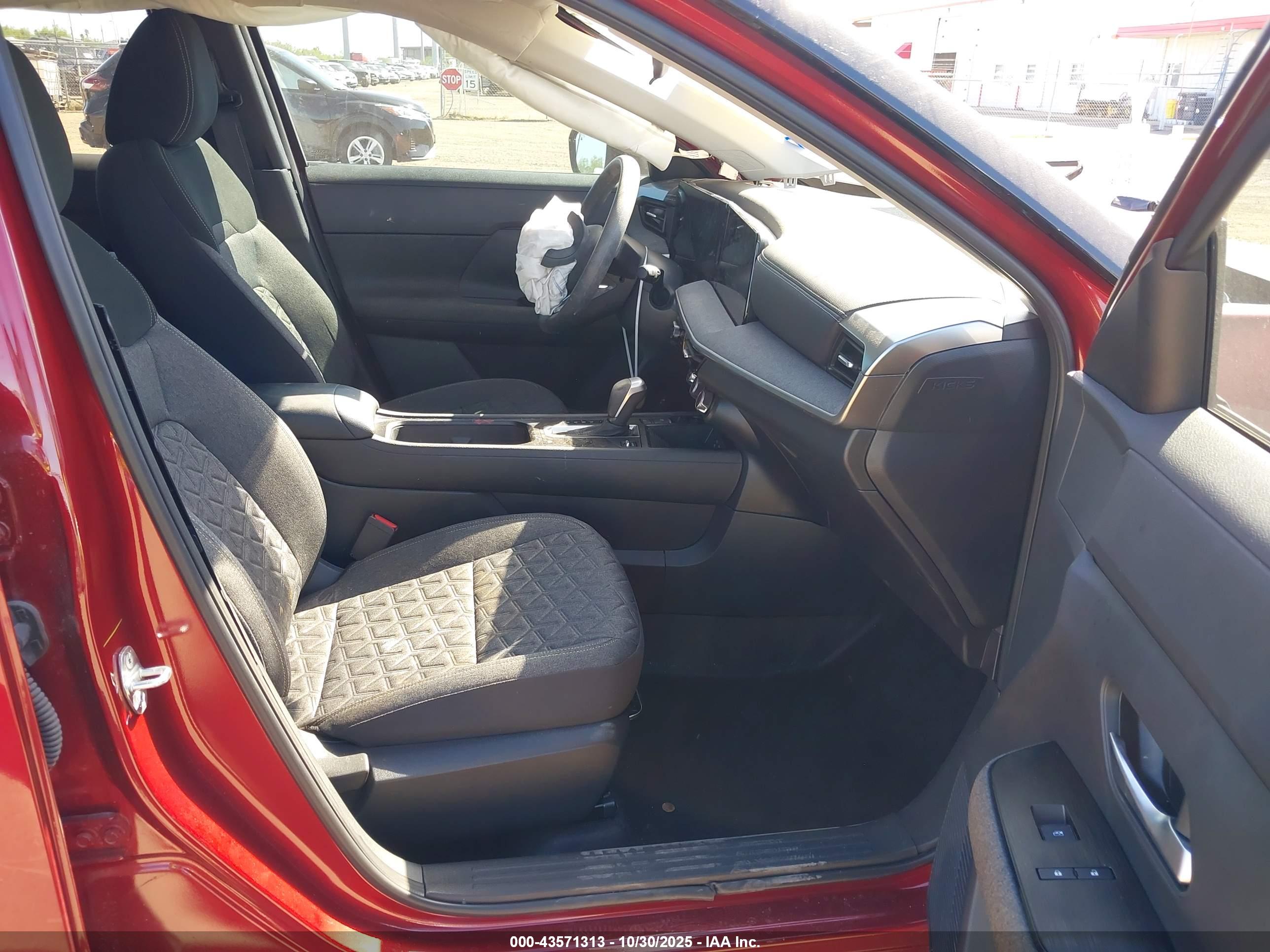 NISSAN KICKS image 5