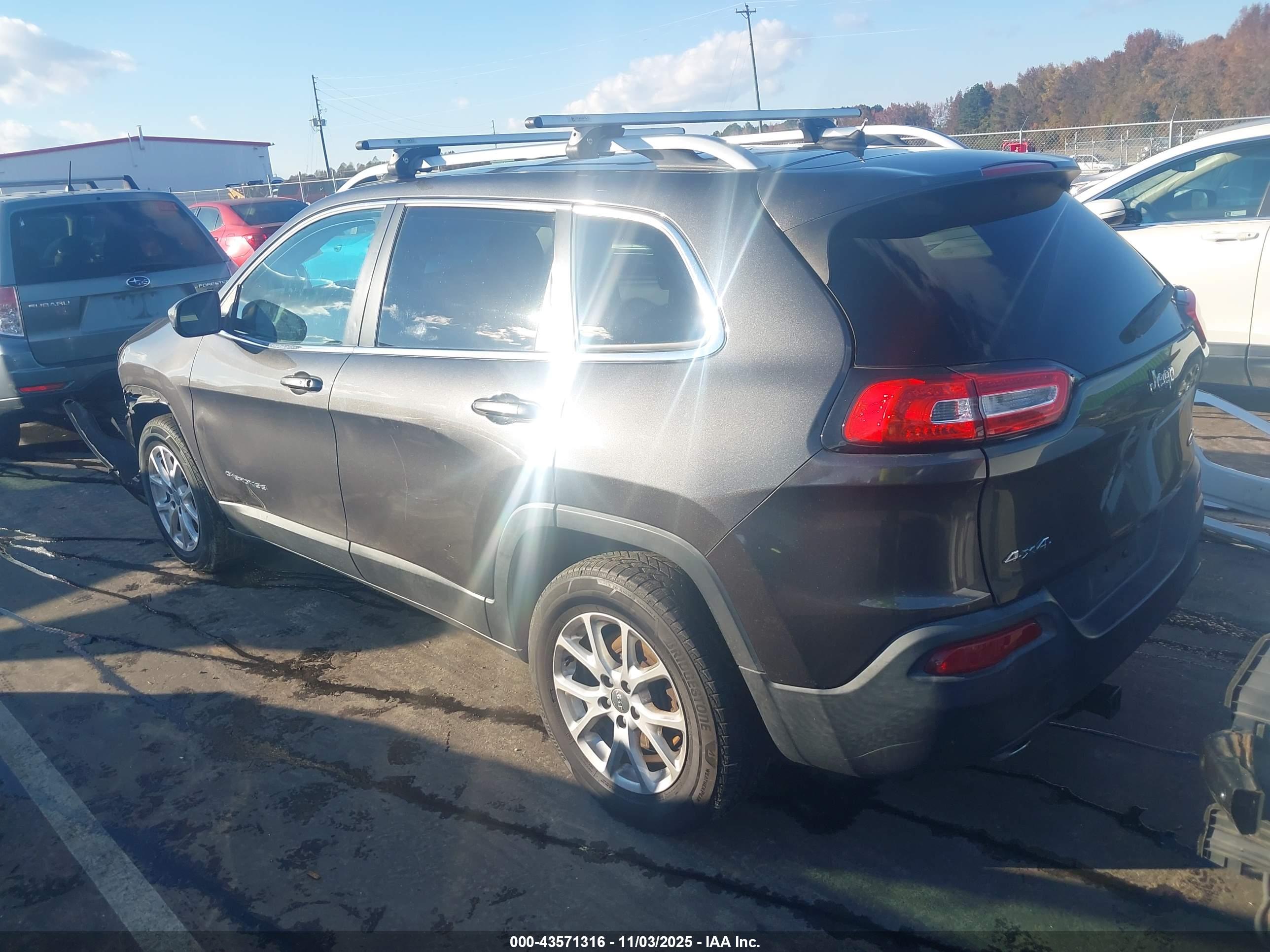 JEEP CHEROKEE image 3