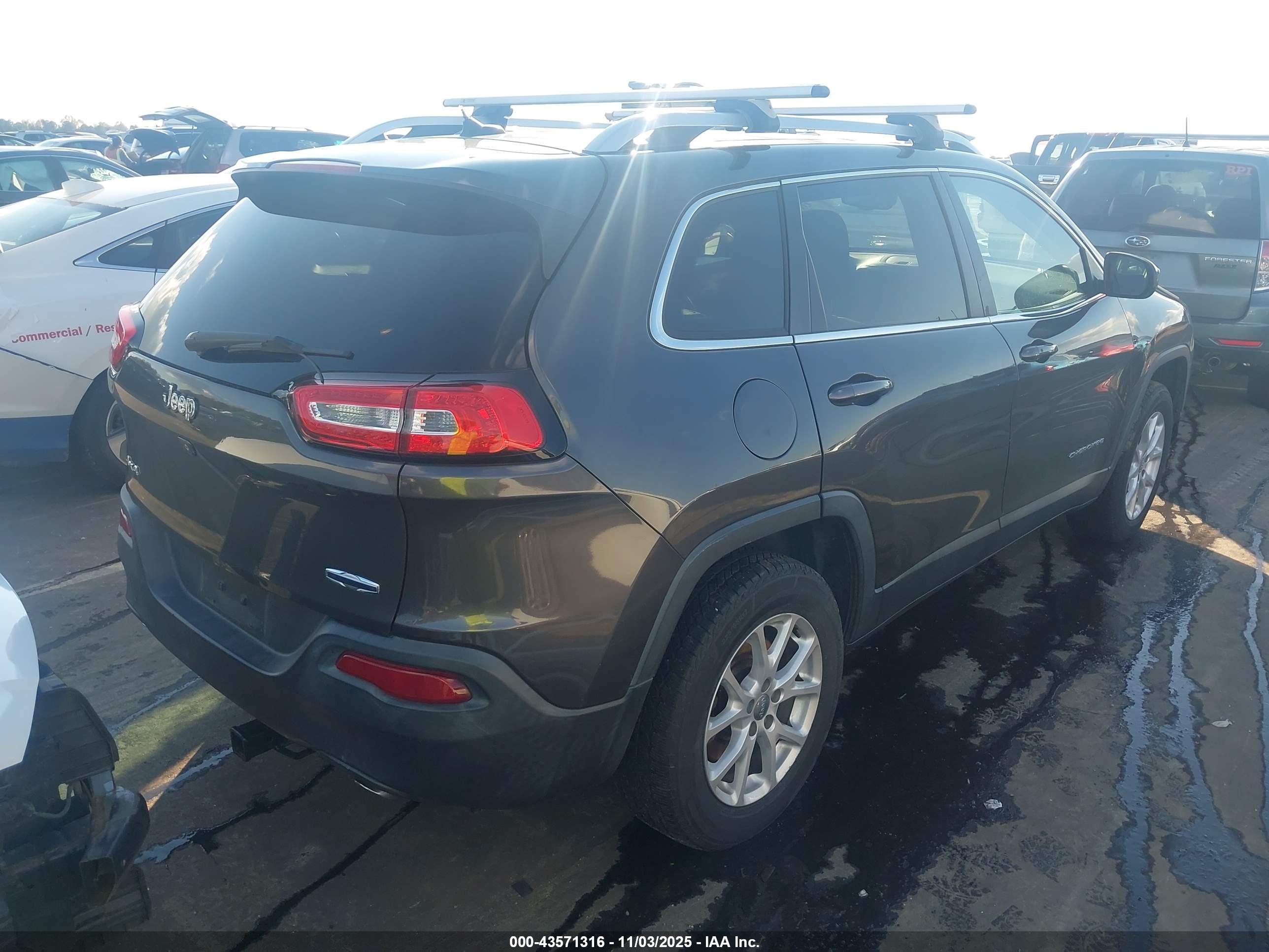 JEEP CHEROKEE image 4