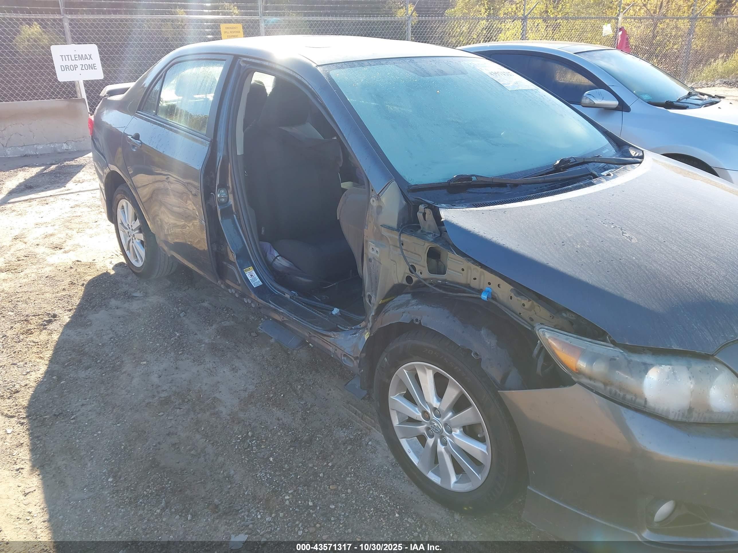 TOYOTA COROLLA image 6