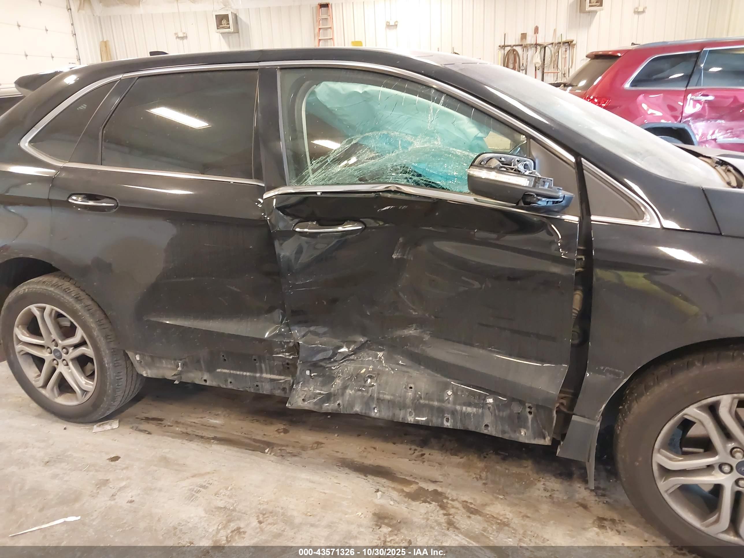 FORD EDGE image 6