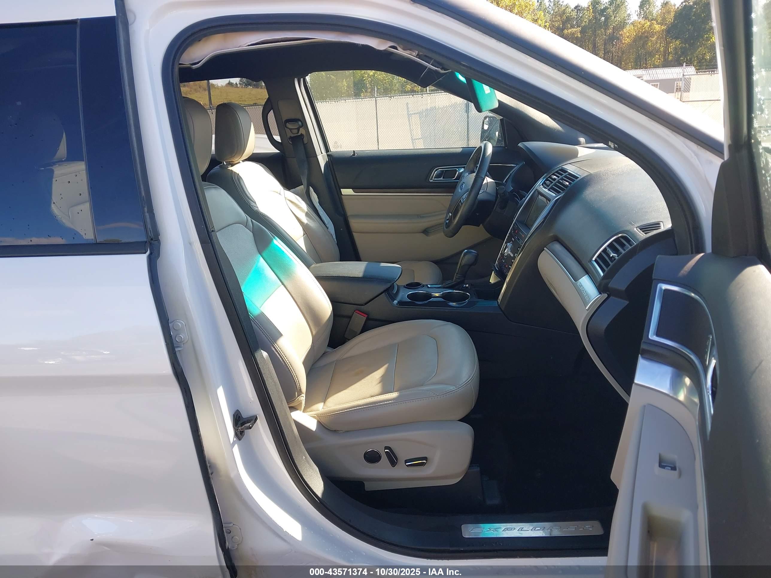 FORD EXPLORER image 5