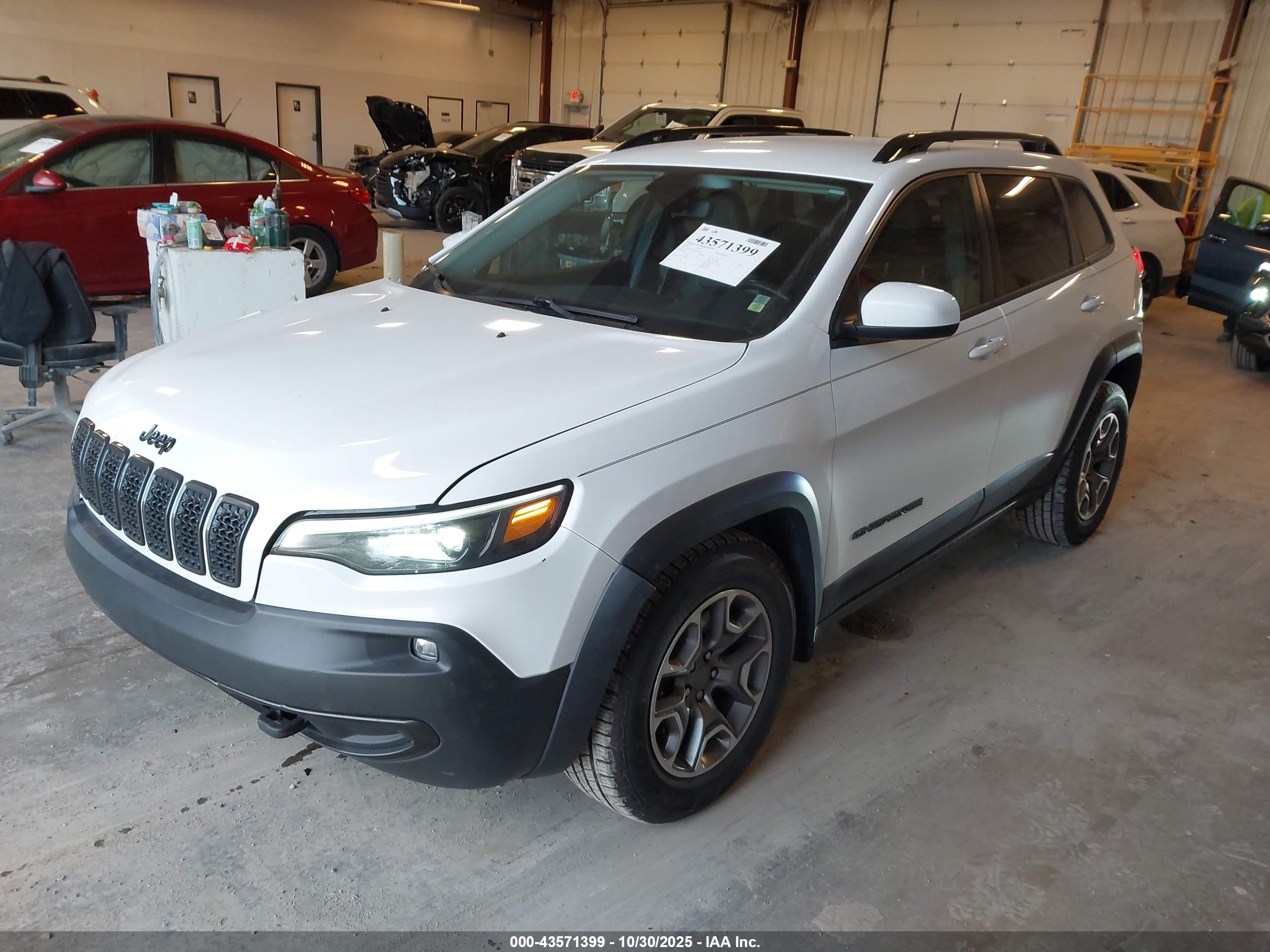 JEEP CHEROKEE image 2