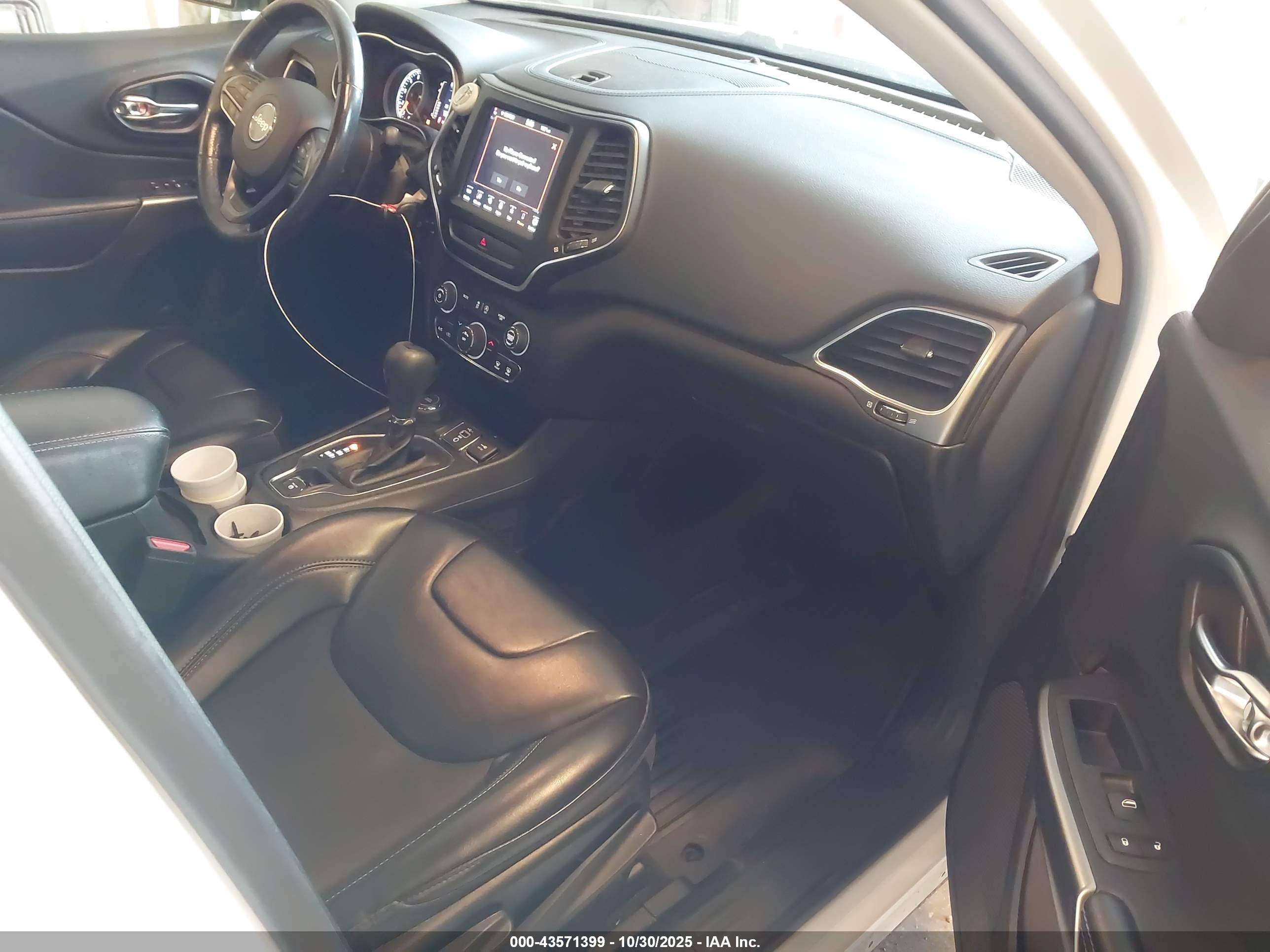 JEEP CHEROKEE image 5