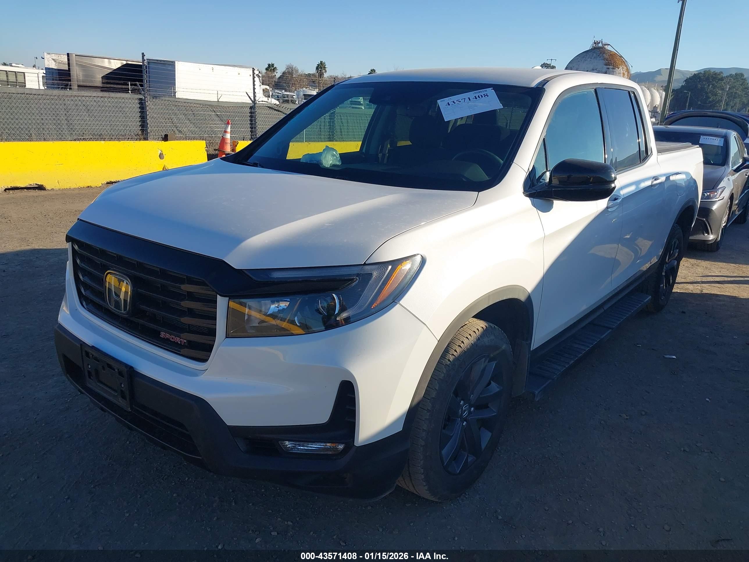 HONDA RIDGELINE image 2