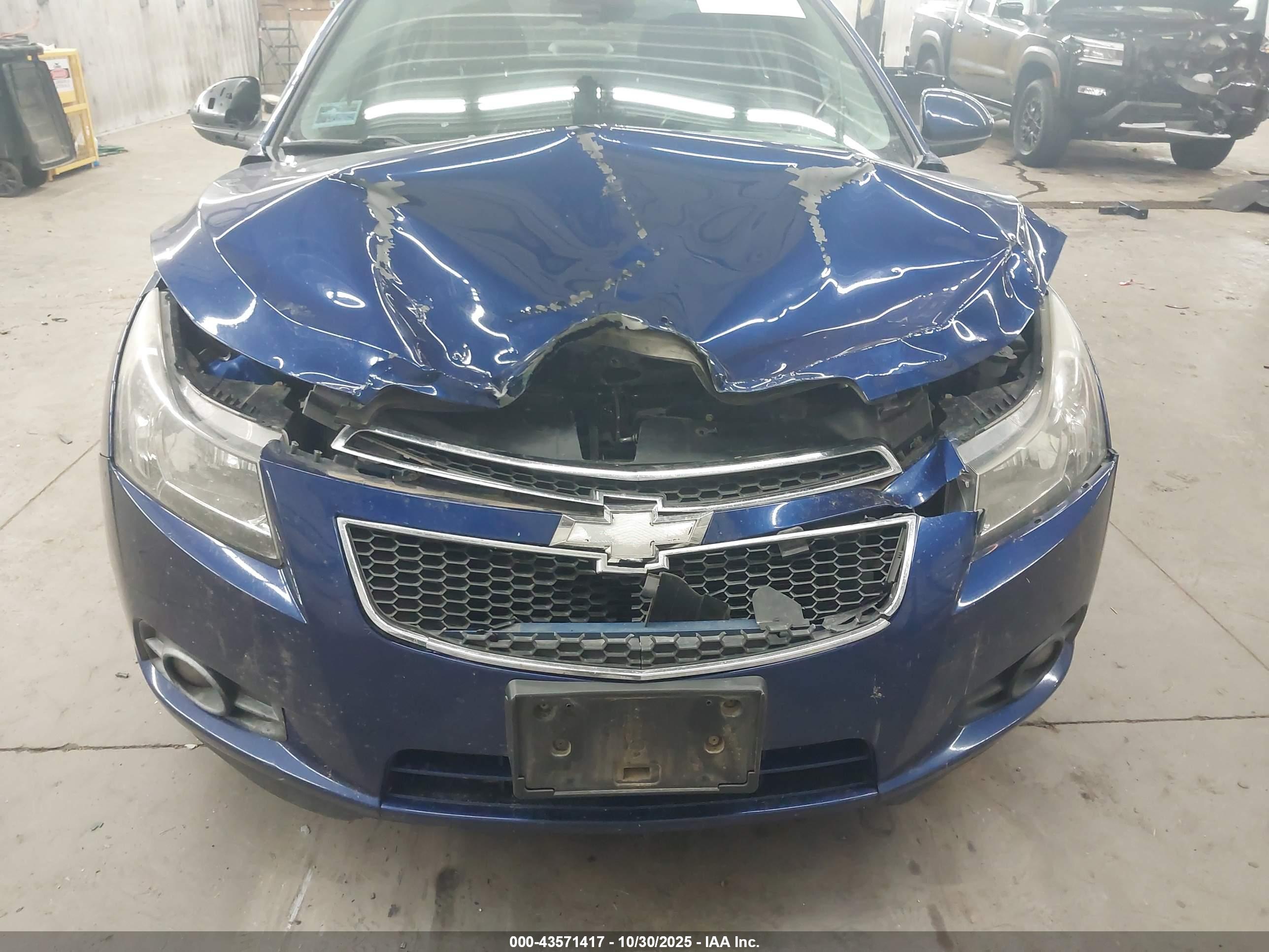 CHEVROLET CRUZE image 6