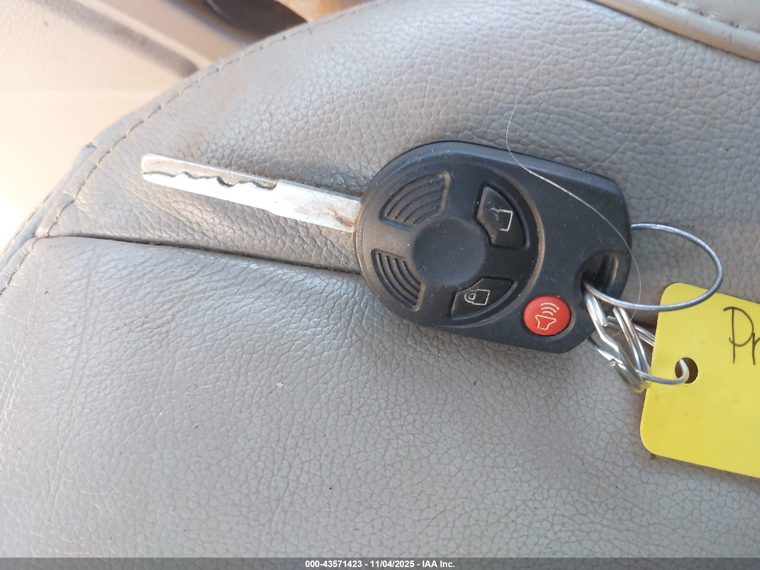 FORD ESCAPE image 11