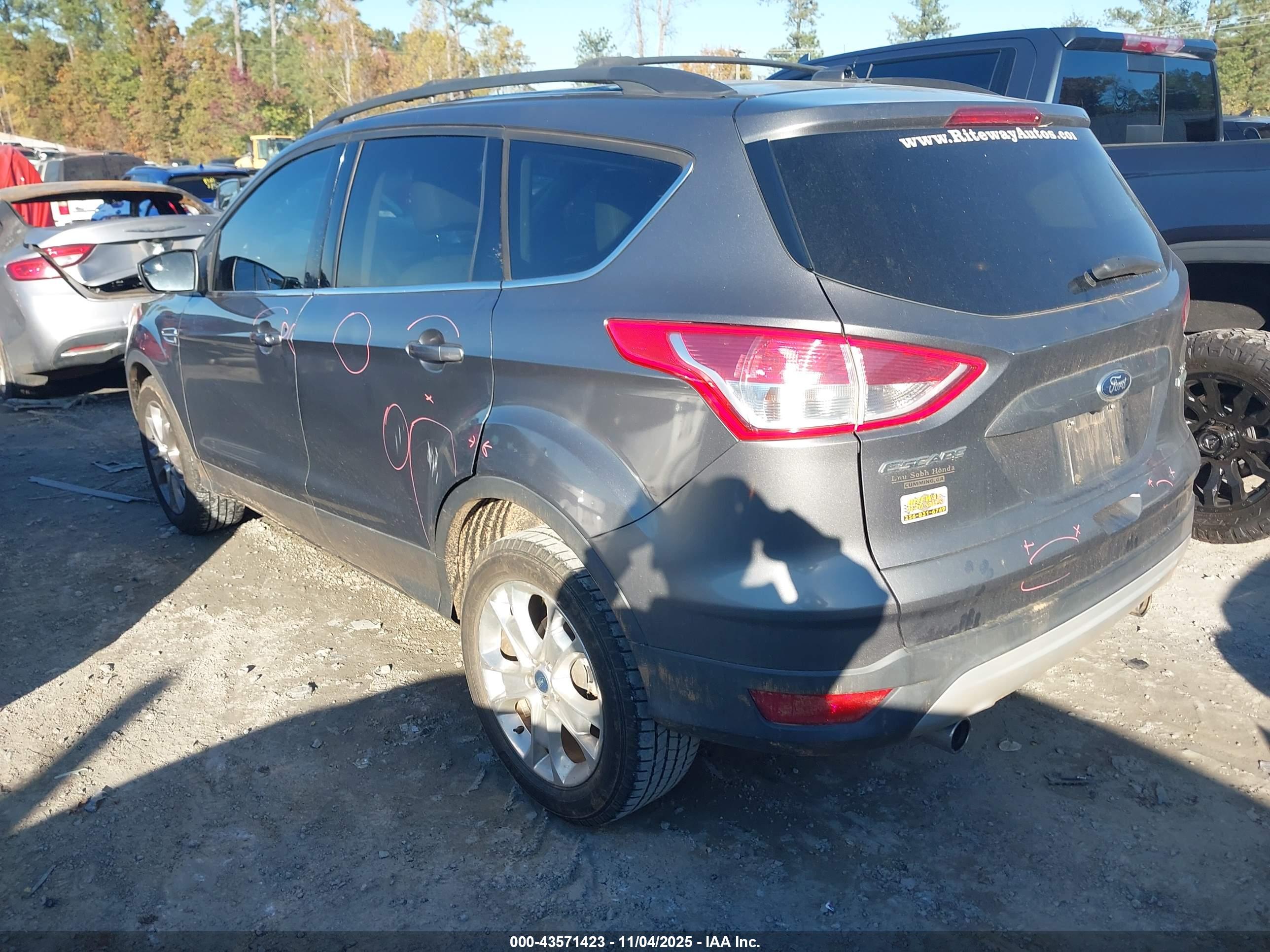 FORD ESCAPE image 3