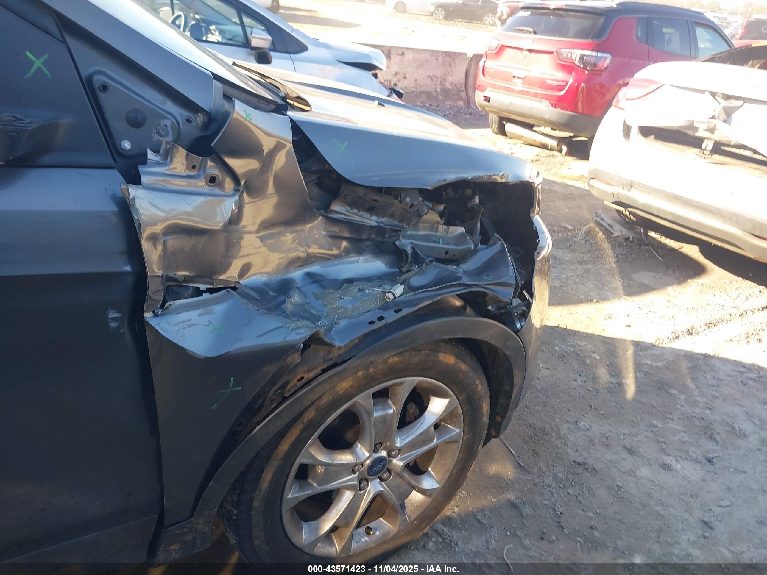 FORD ESCAPE image 6