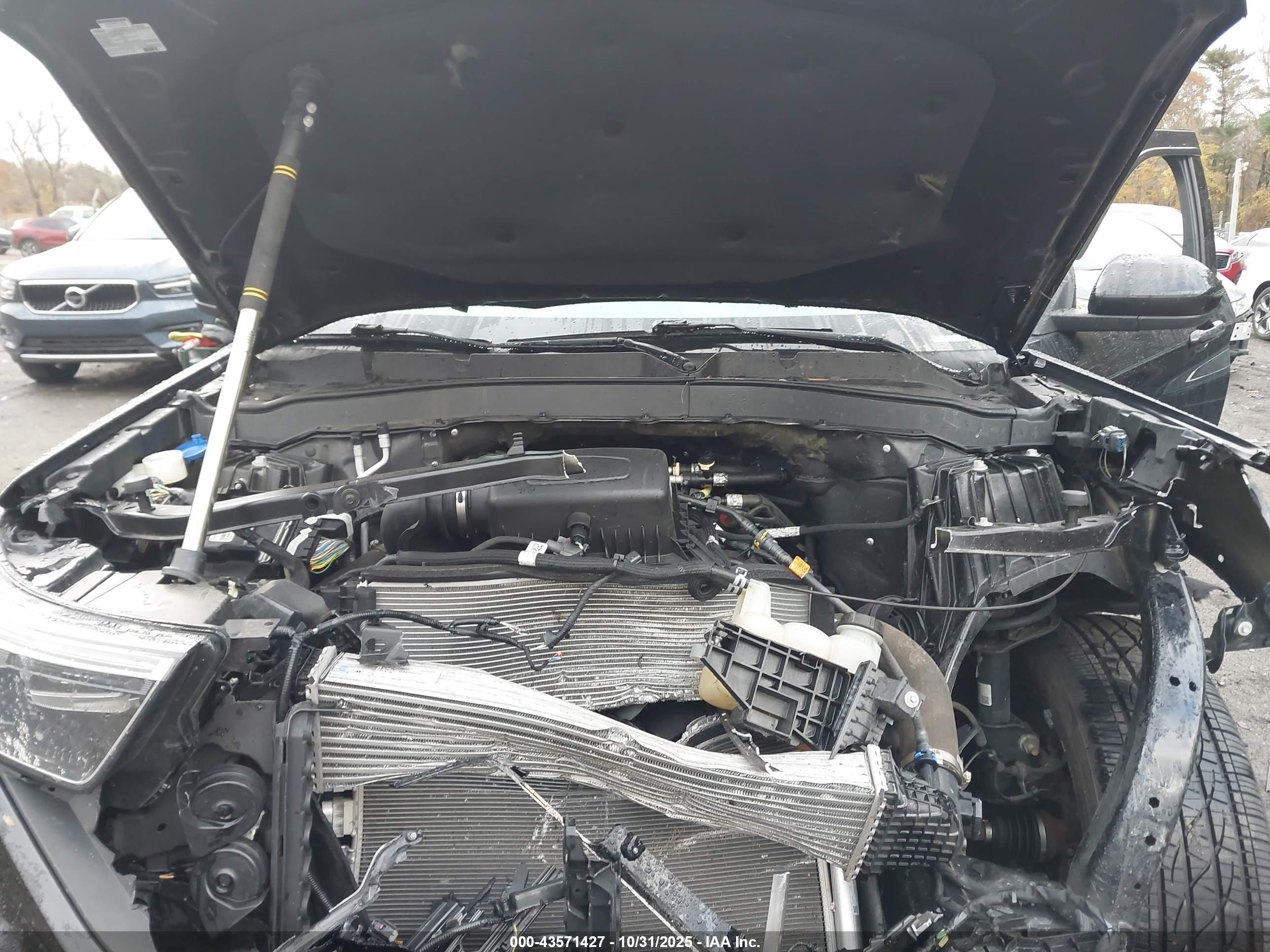 FORD EXPLORER image 10