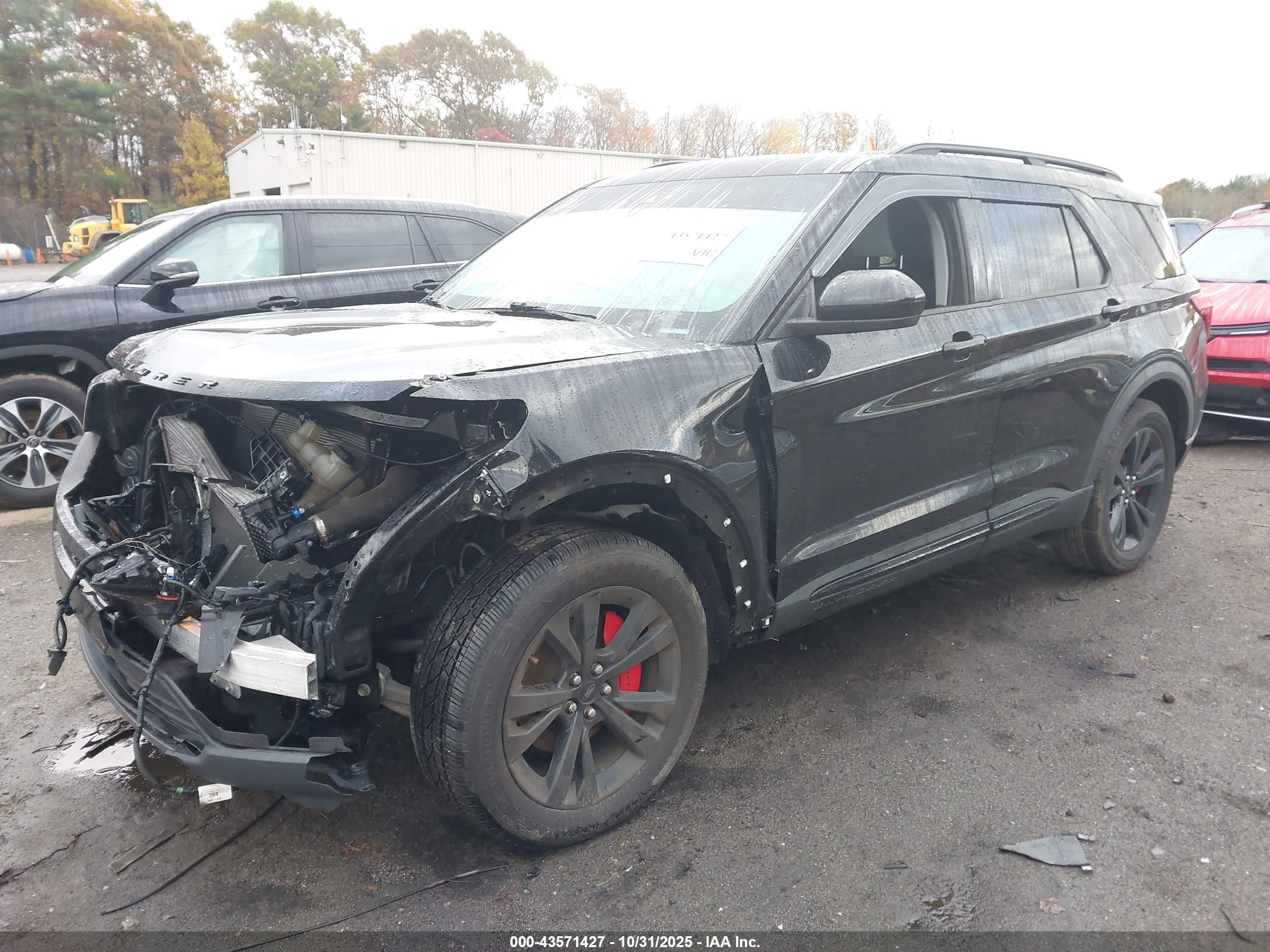 FORD EXPLORER image 2