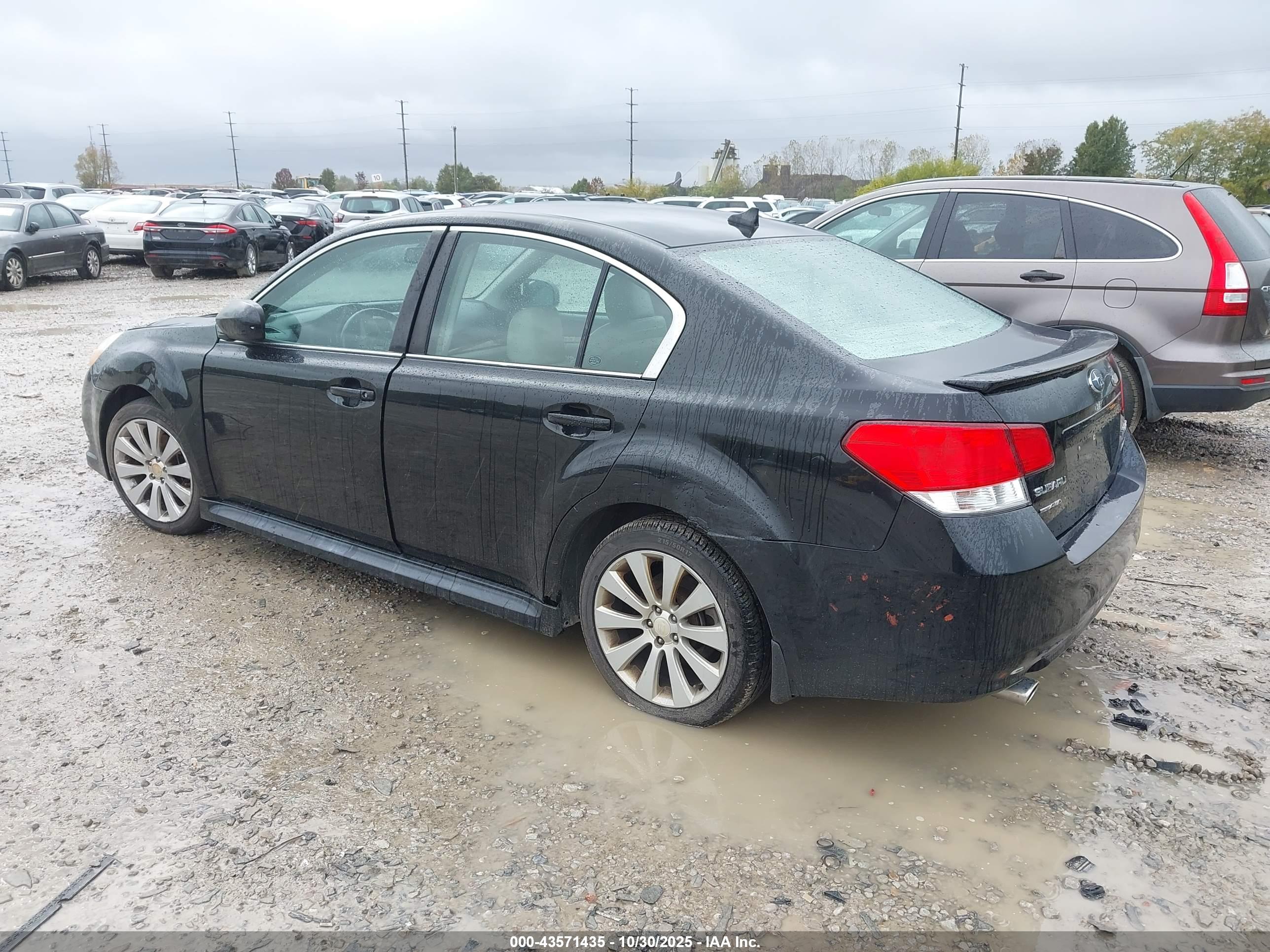 SUBARU LEGACY image 3