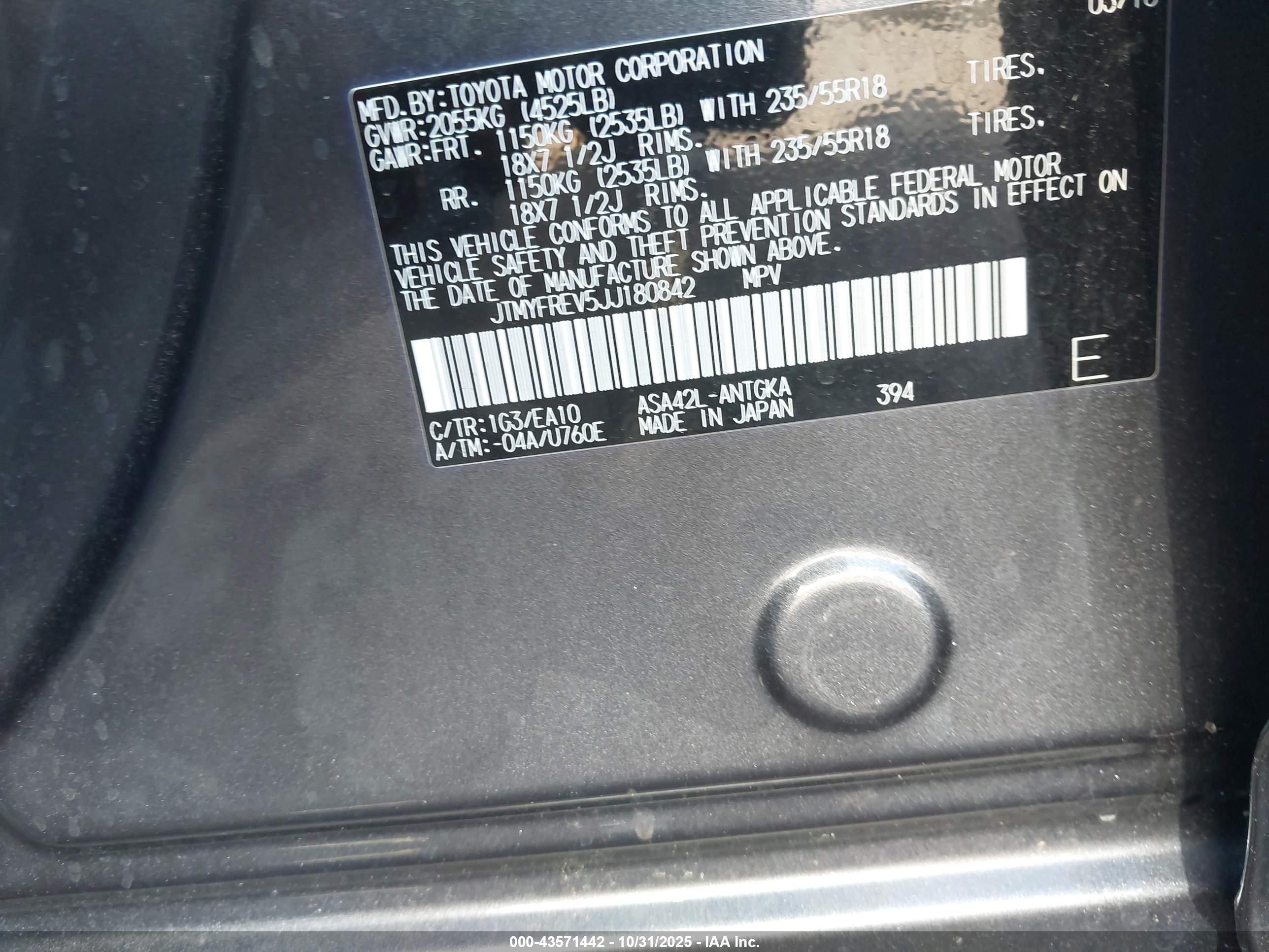 TOYOTA RAV4 image 9