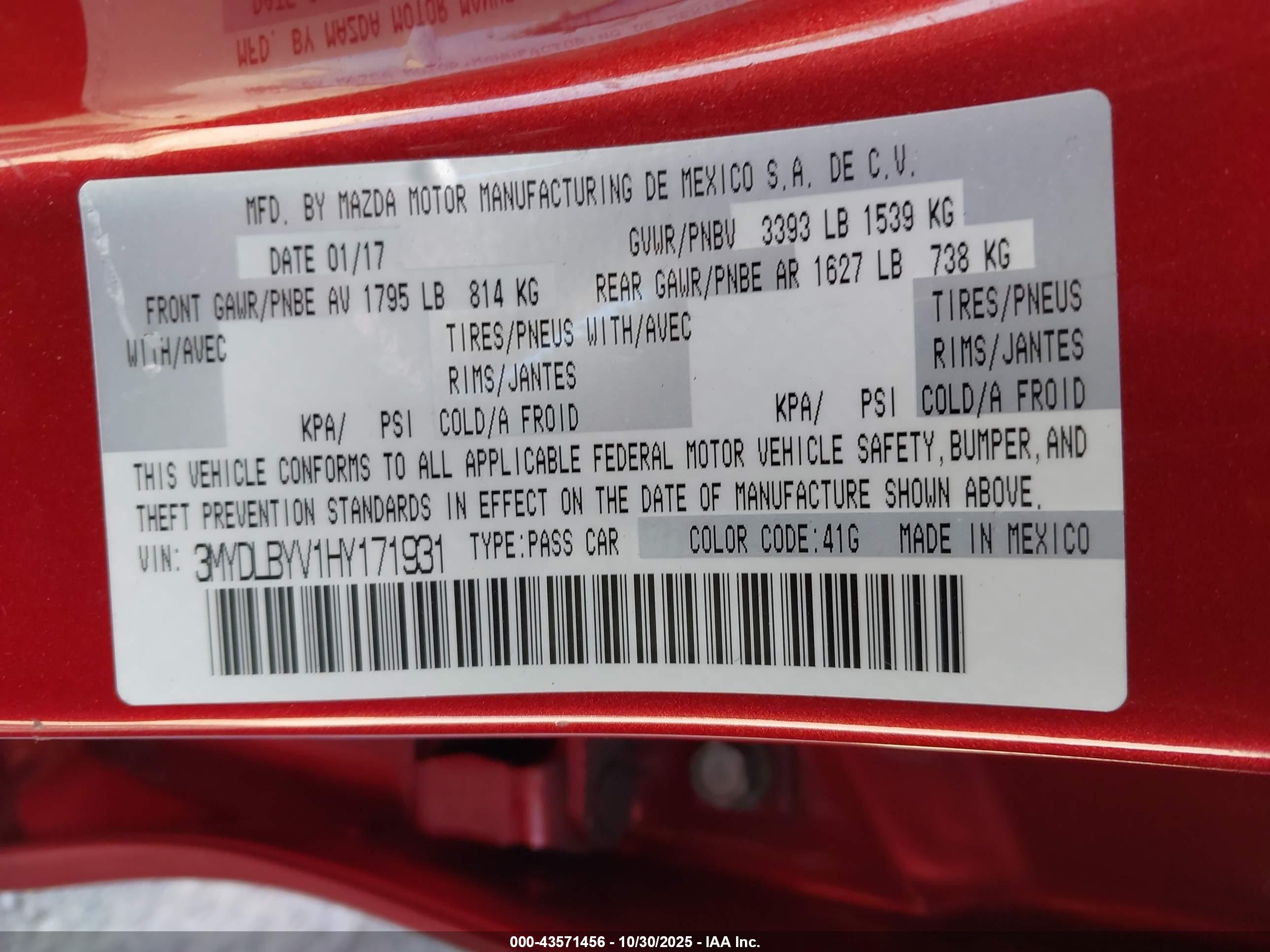 TOYOTA YARIS image 9