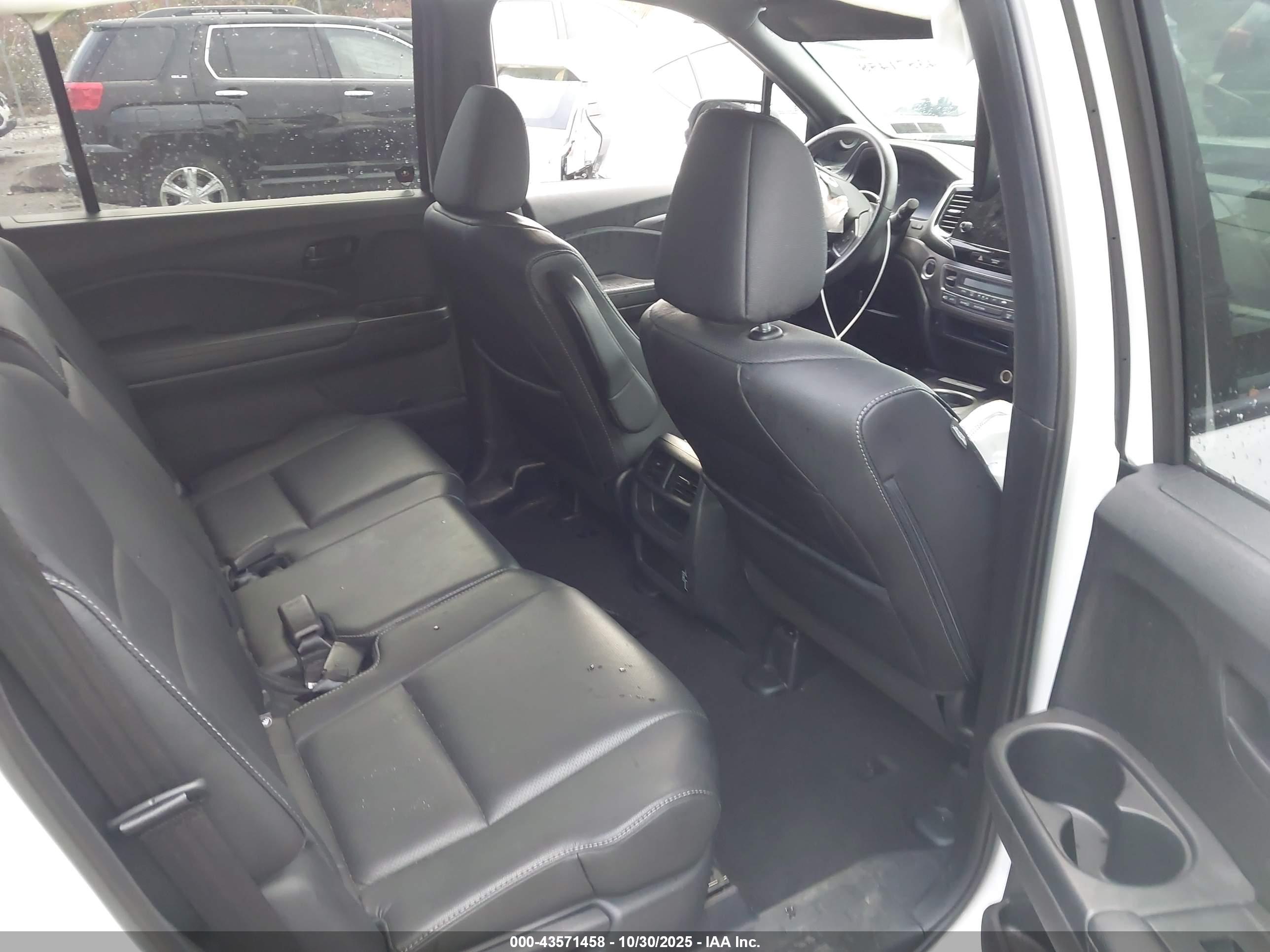HONDA PASSPORT image 8