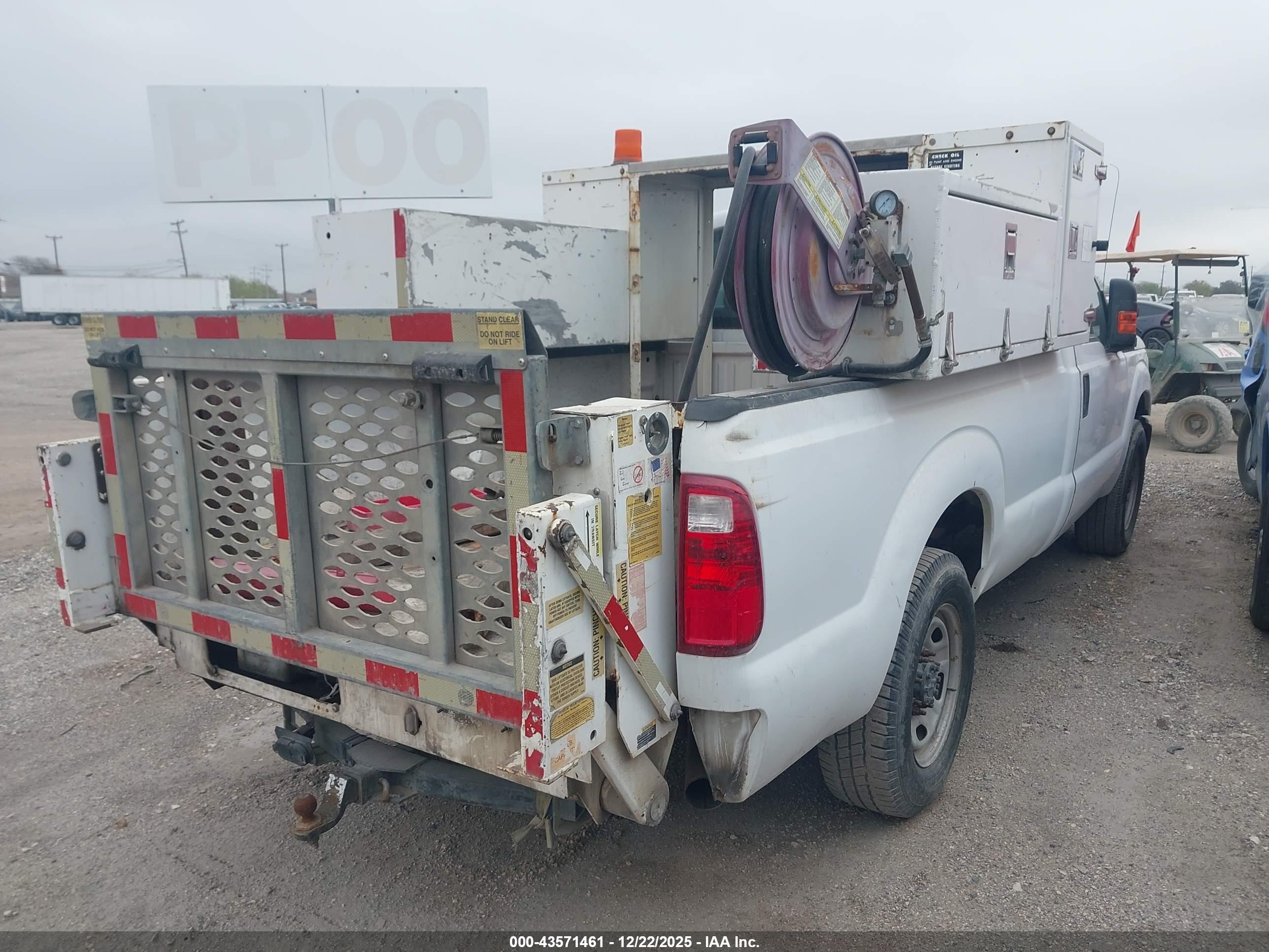 FORD F-250 image 4