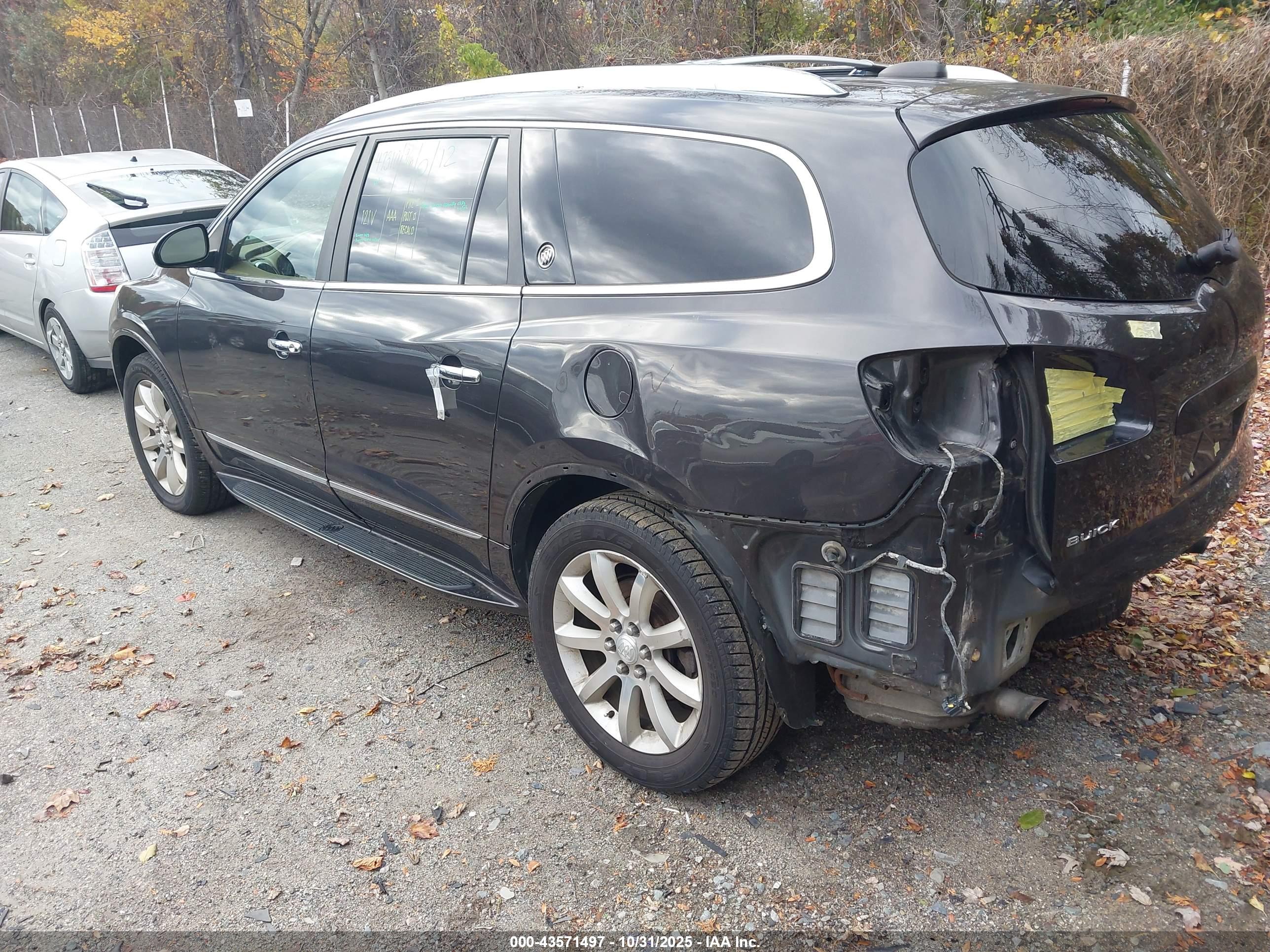 BUICK ENCLAVE image 3