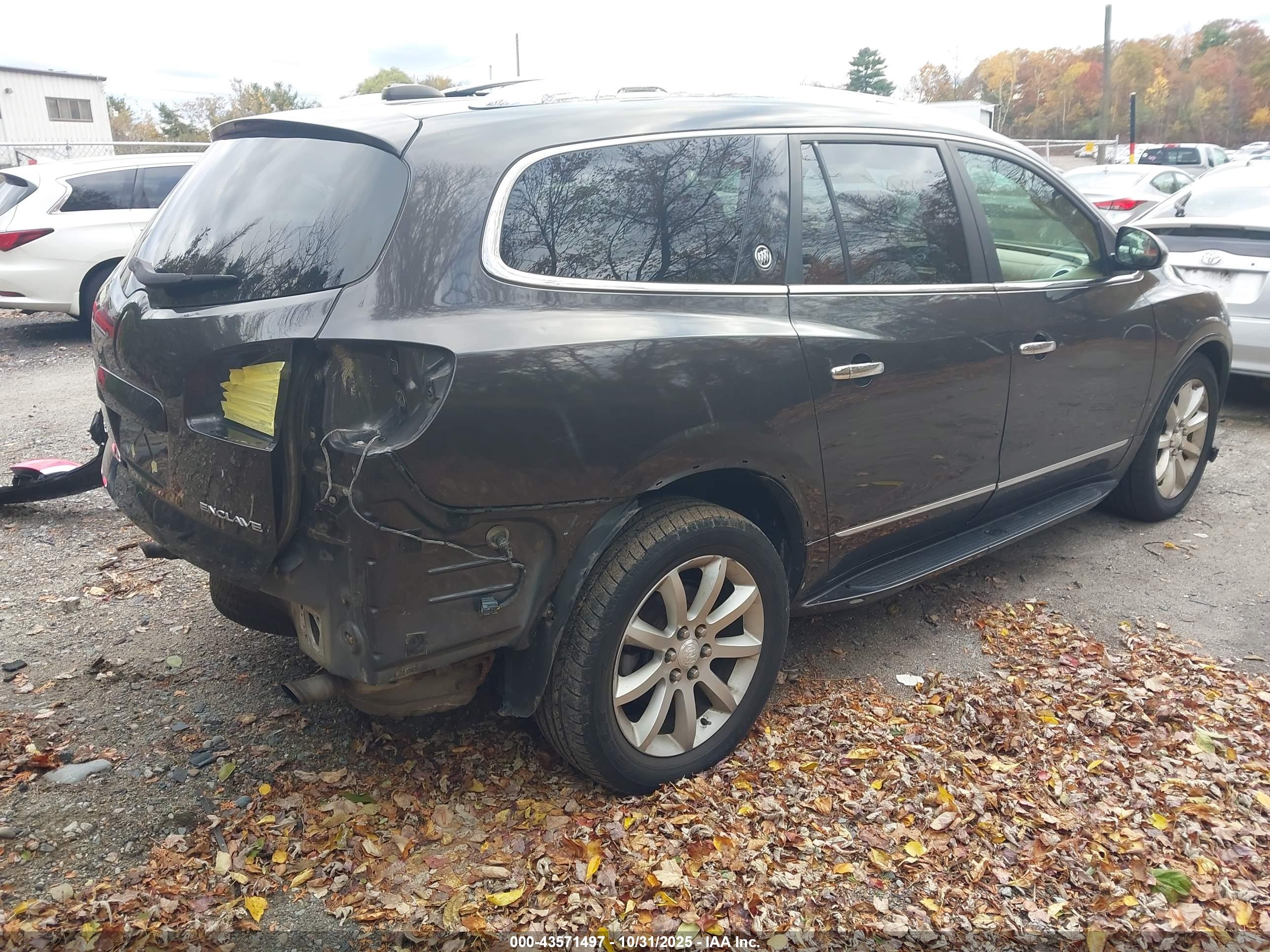 BUICK ENCLAVE image 4
