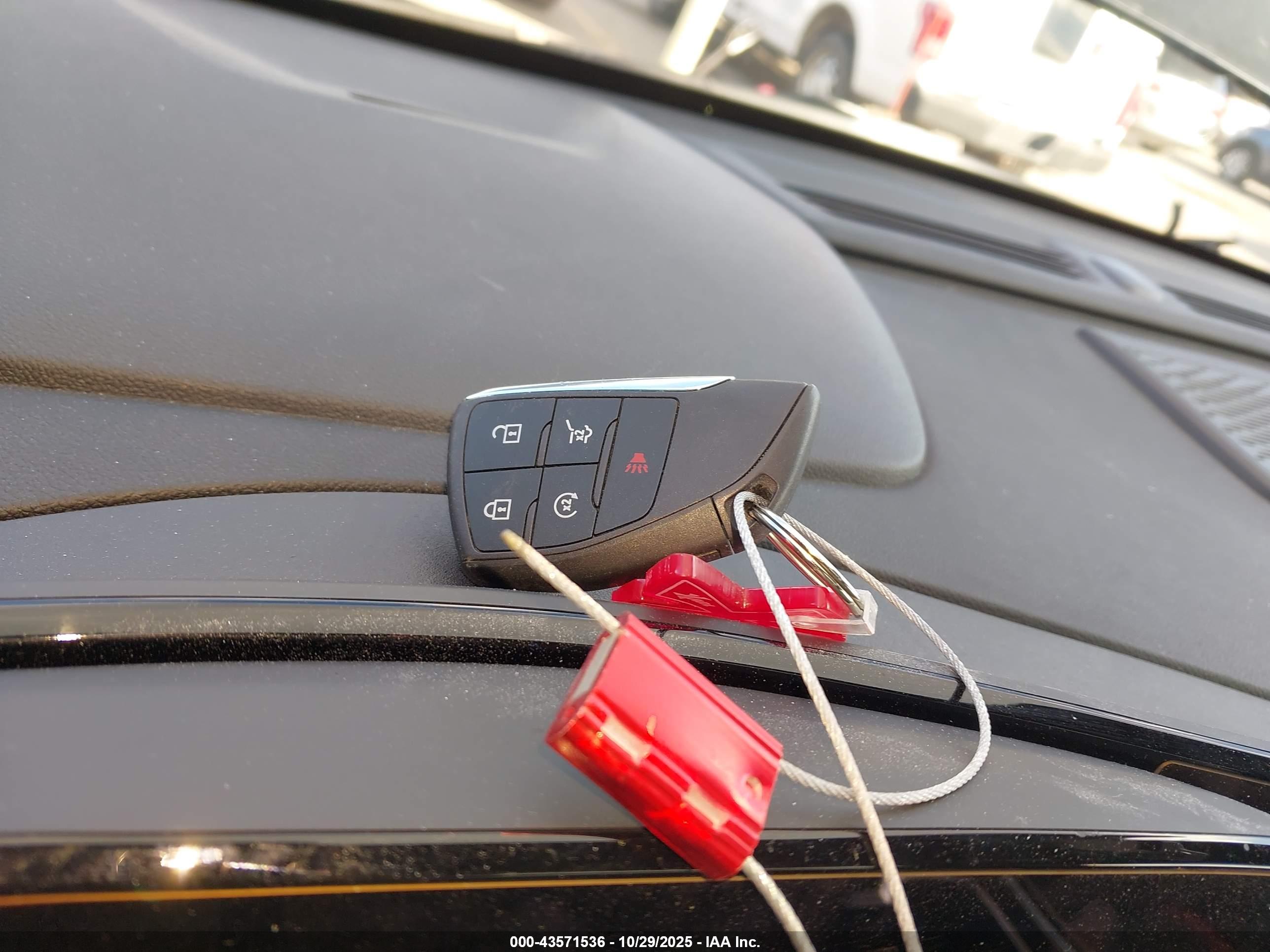 CHEVROLET TRAVERSE image 11