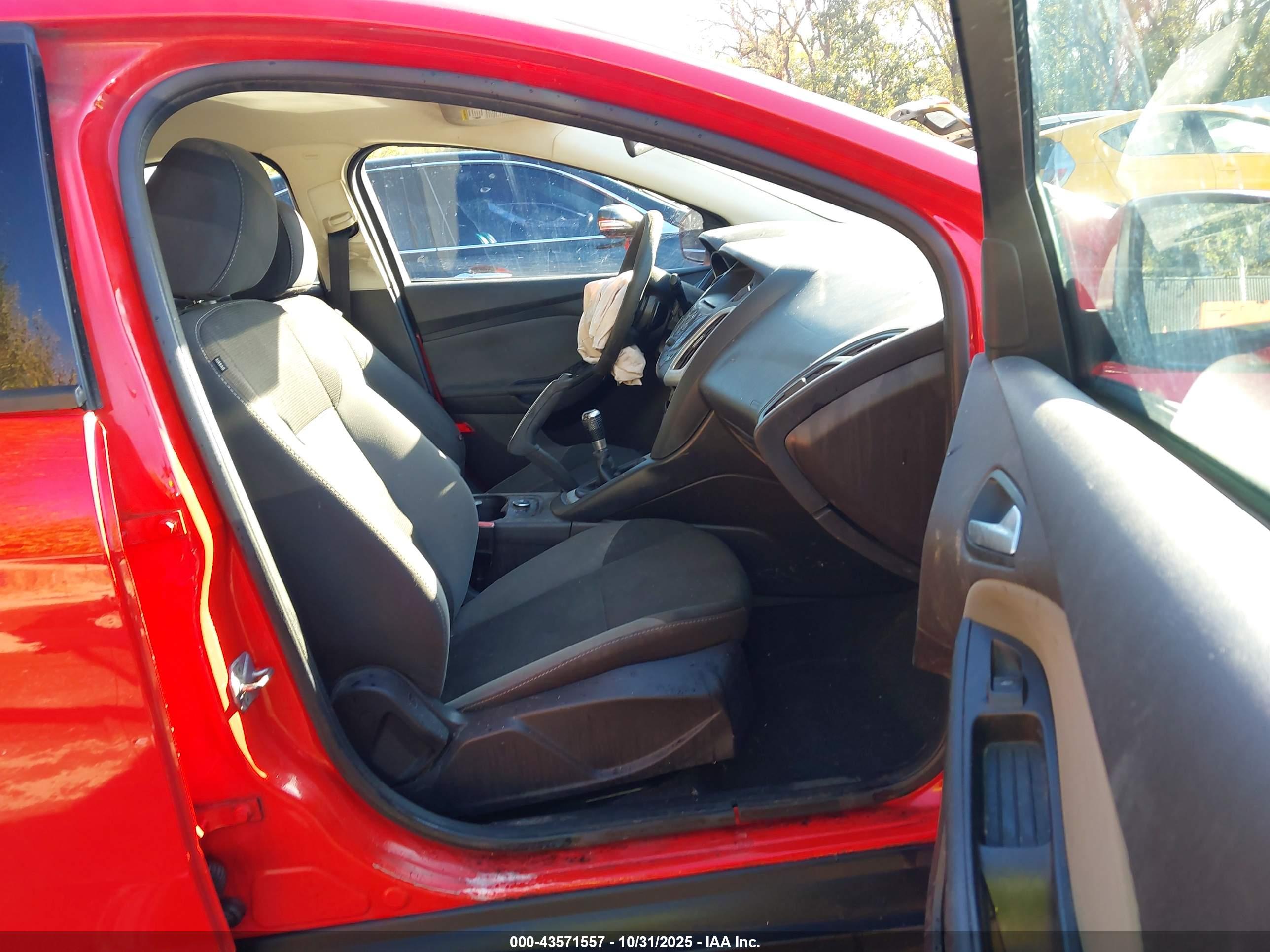 FORD FOCUS image 5