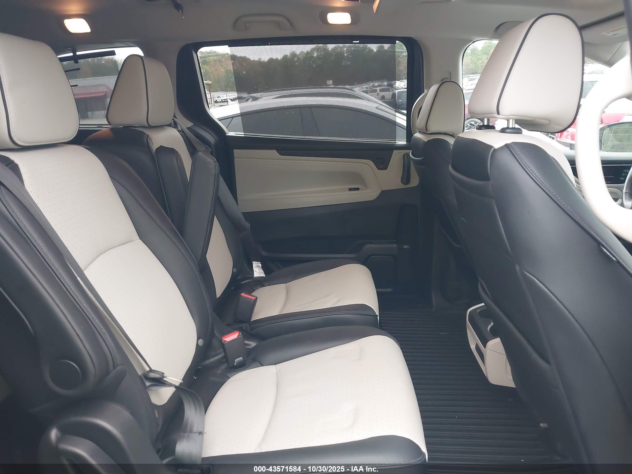 HONDA ODYSSEY image 8
