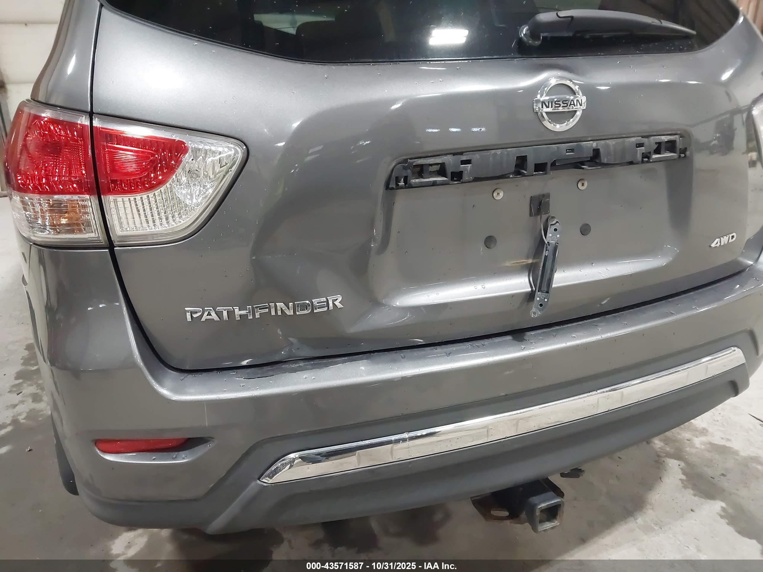 NISSAN PATHFINDER image 6