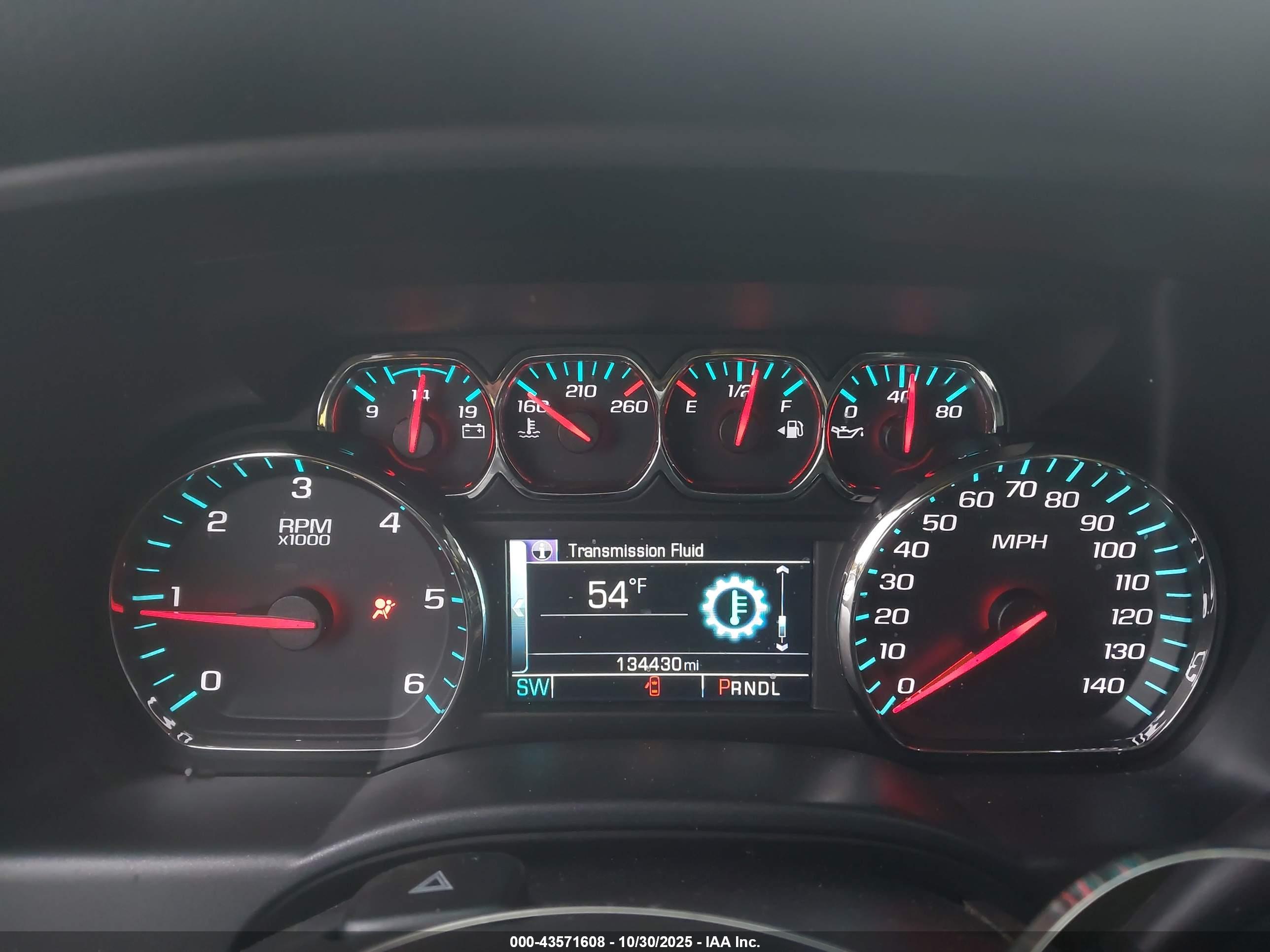 CHEVROLET SILVERADO image 7