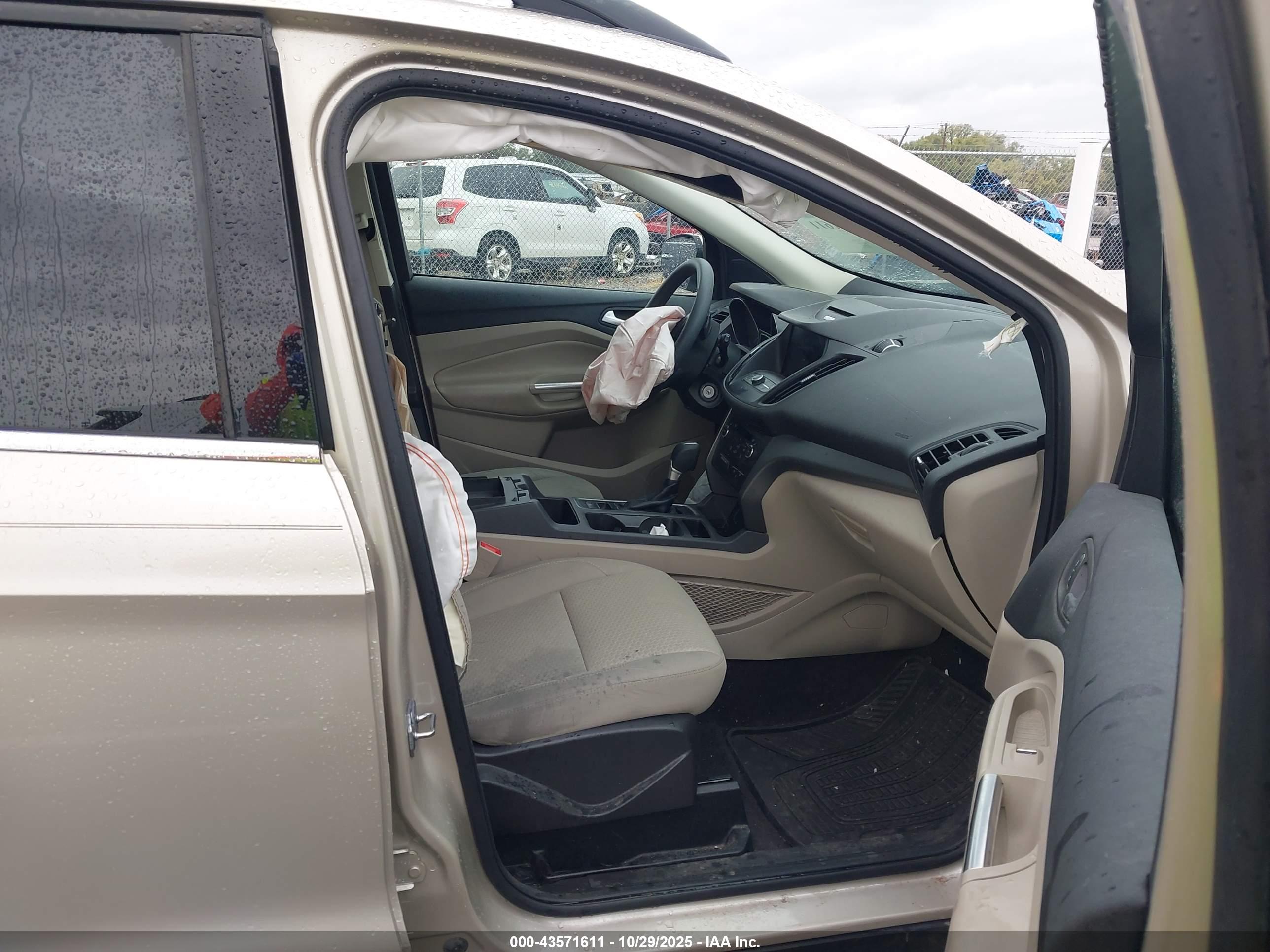 FORD ESCAPE image 5