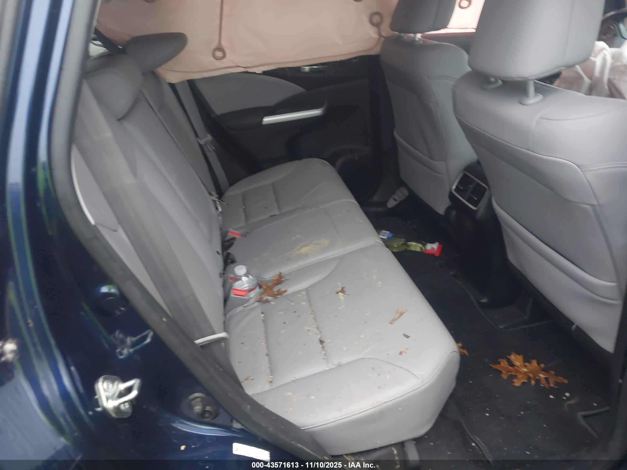 HONDA CR-V image 8