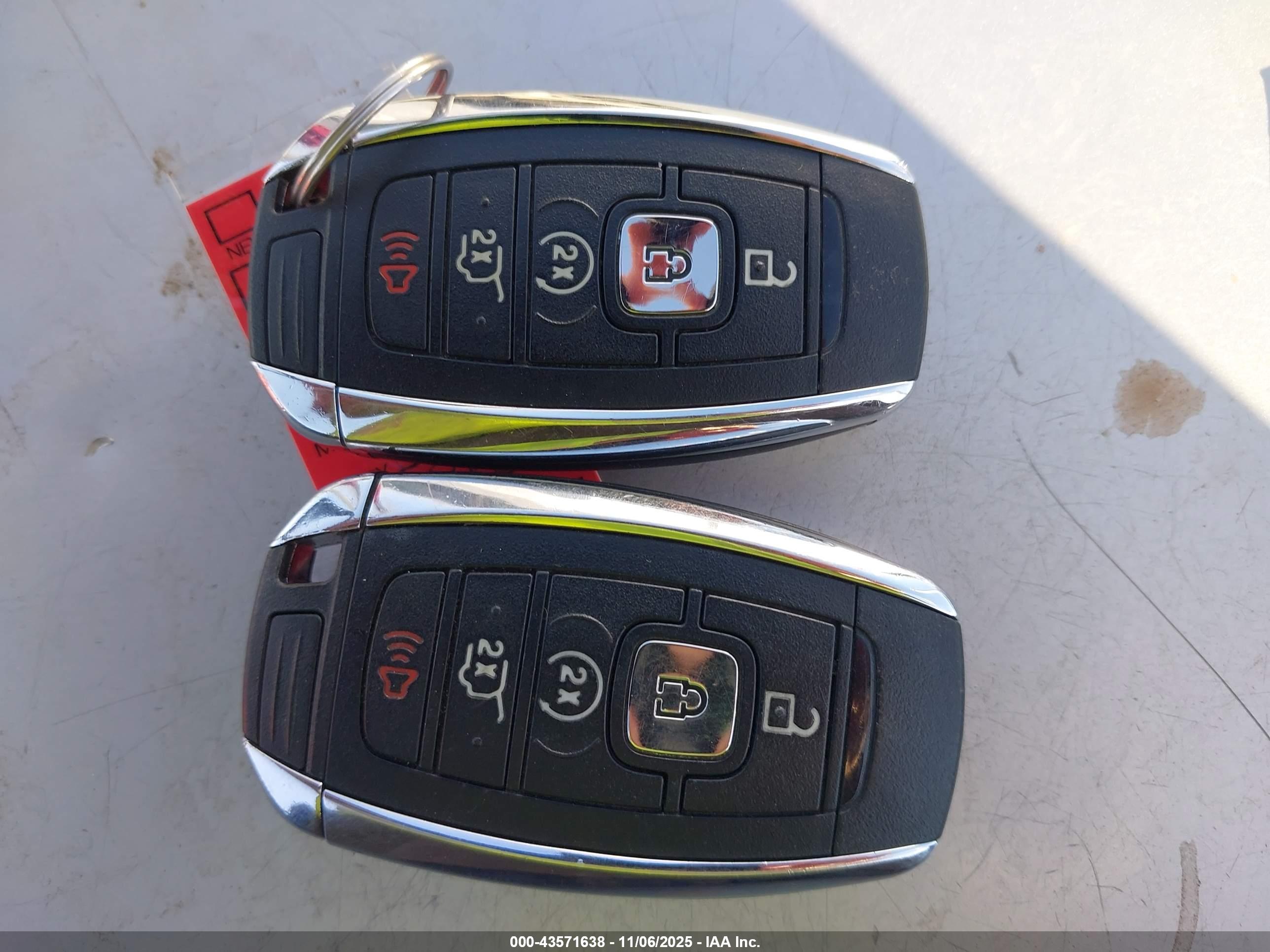 LINCOLN MKC image 11