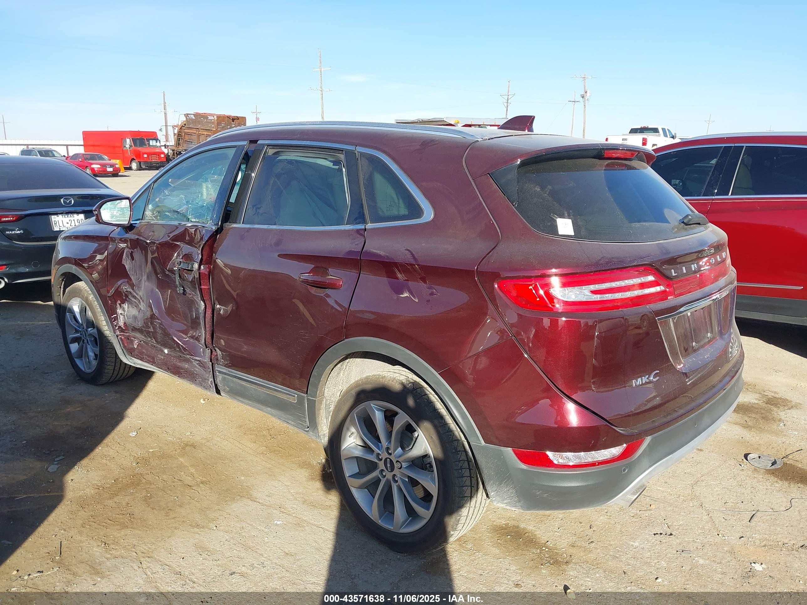 LINCOLN MKC image 3