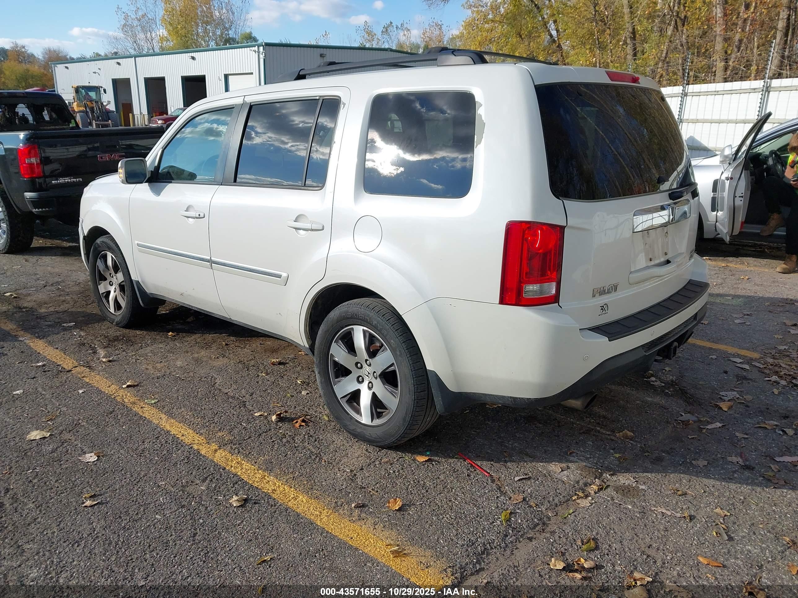 HONDA PILOT image 3