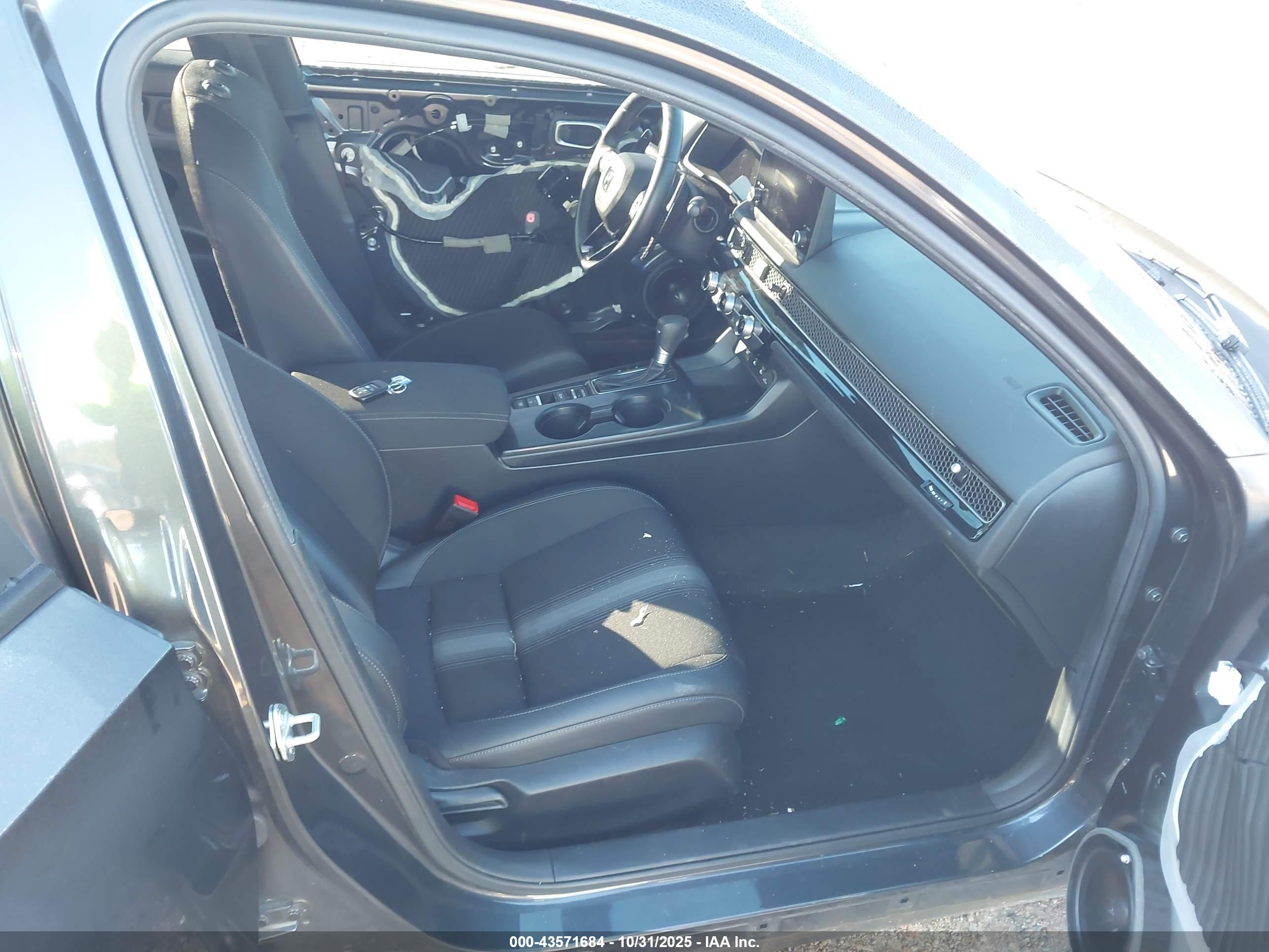 HONDA CIVIC image 5