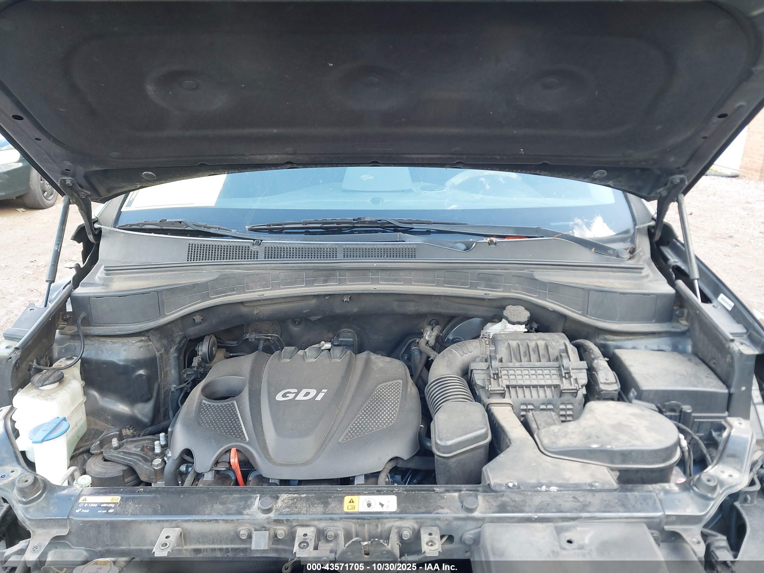 HYUNDAI SANTA image 10
